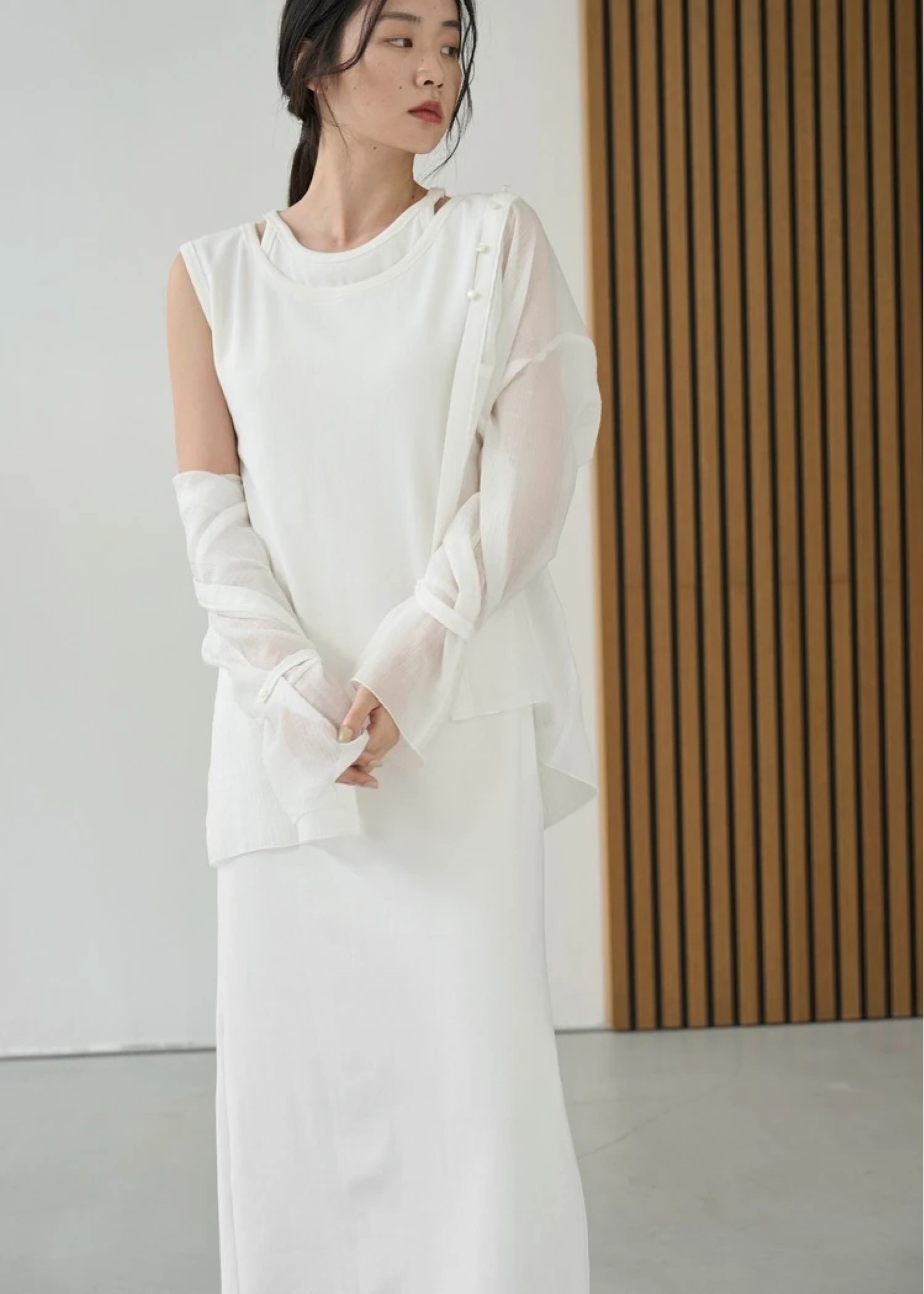 open shoulder layered like rib OP