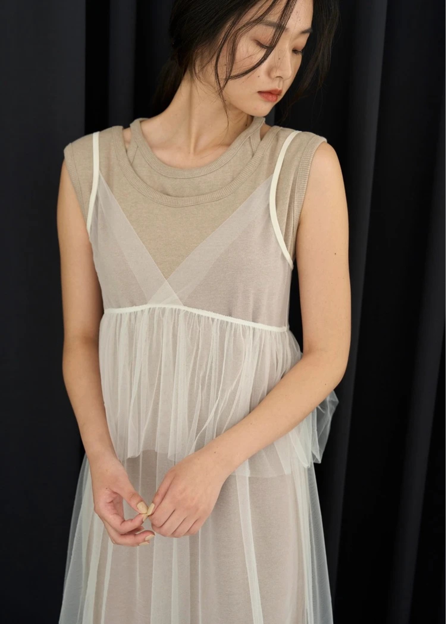 open shoulder layered like rib OP