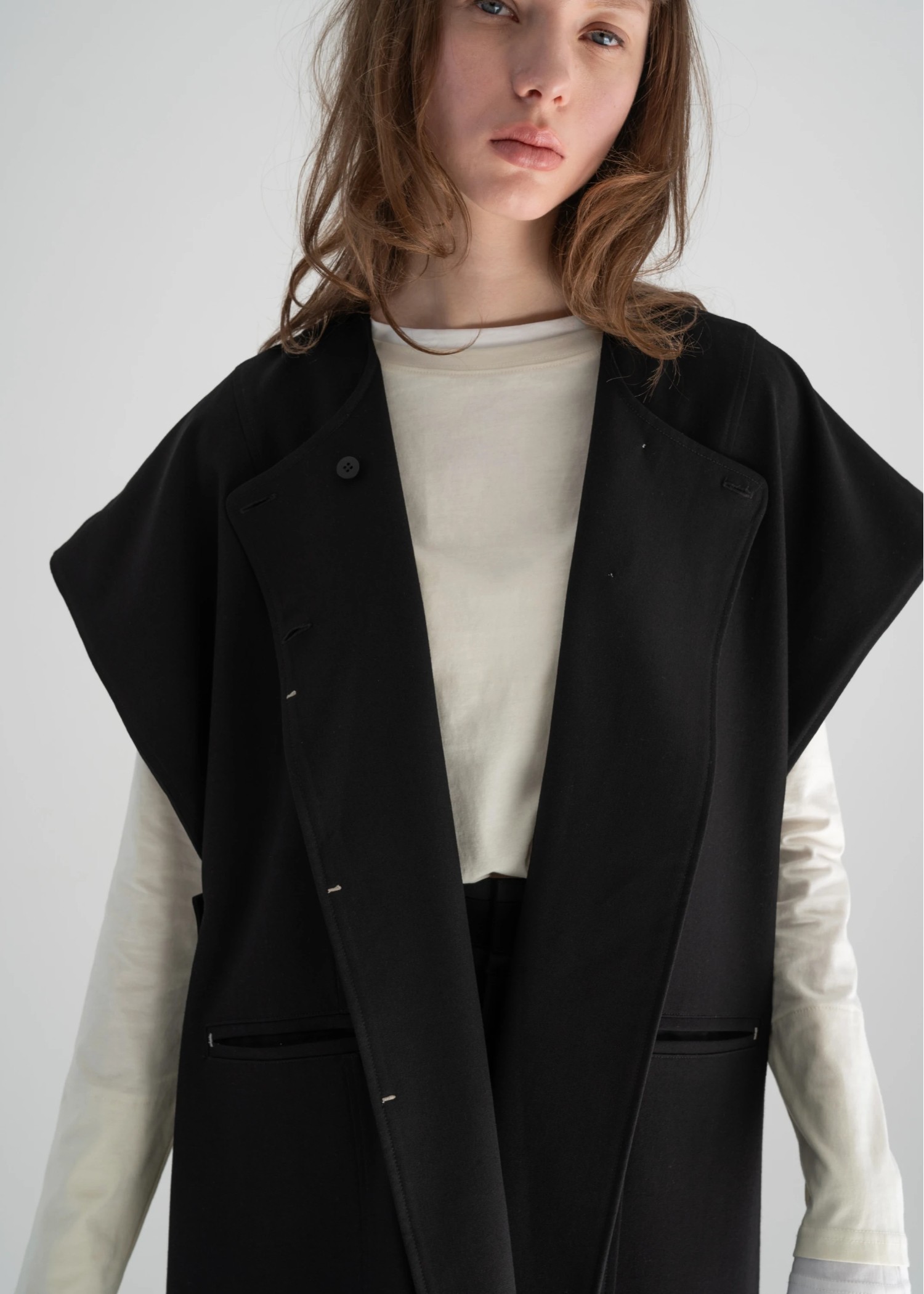 hem cut off panel wide gilet