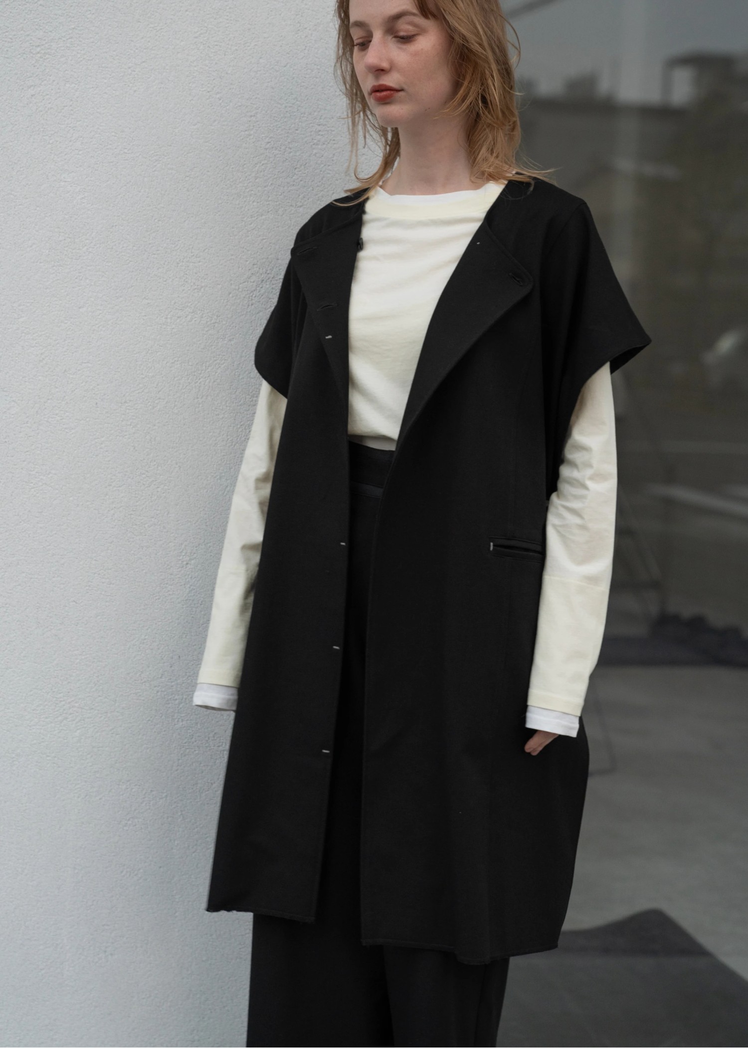 hem cut off panel wide gilet