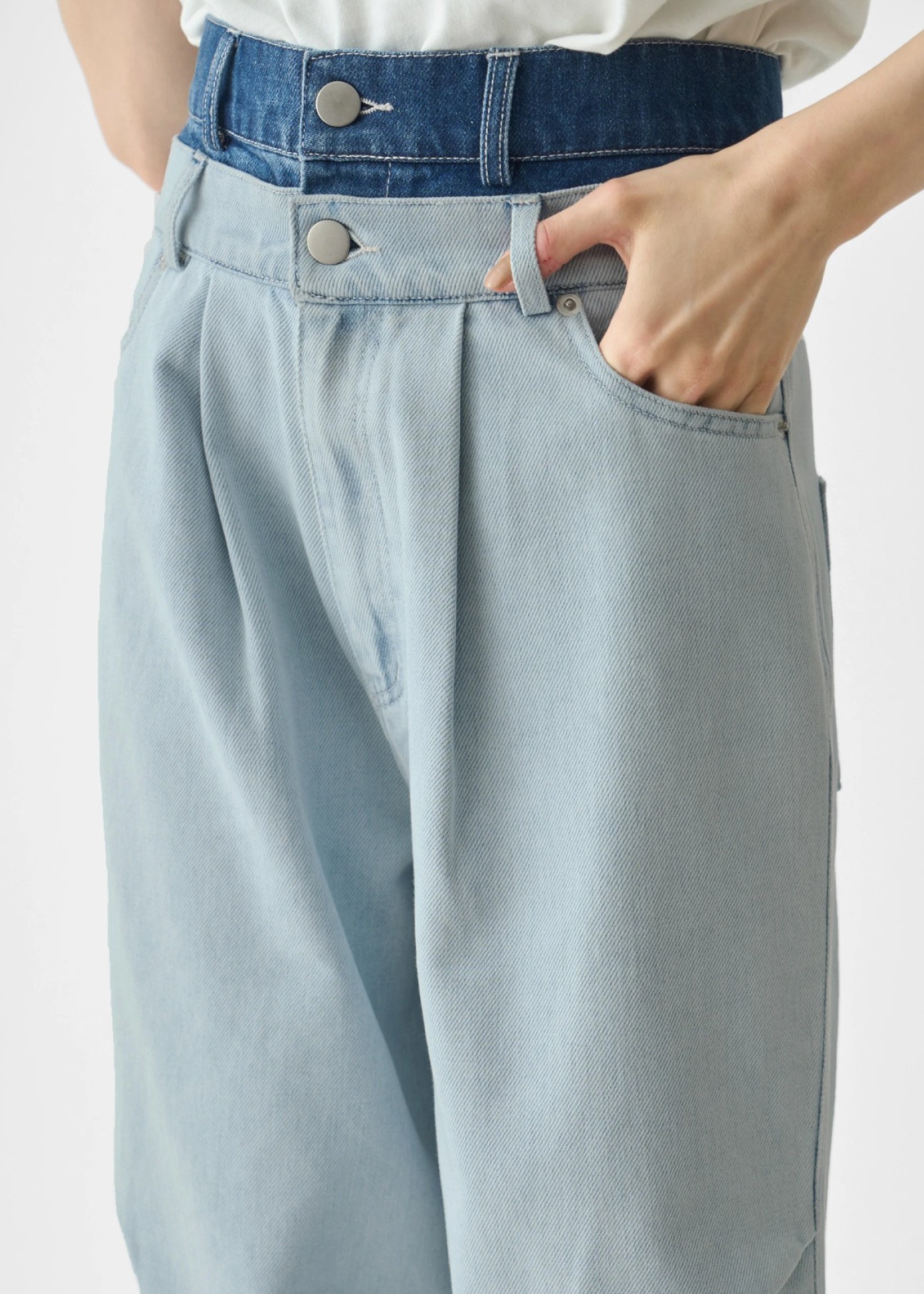 新品willfully double belt side tuck denim WILLFULLY official web store（ウィルフリーコウシキツウハン