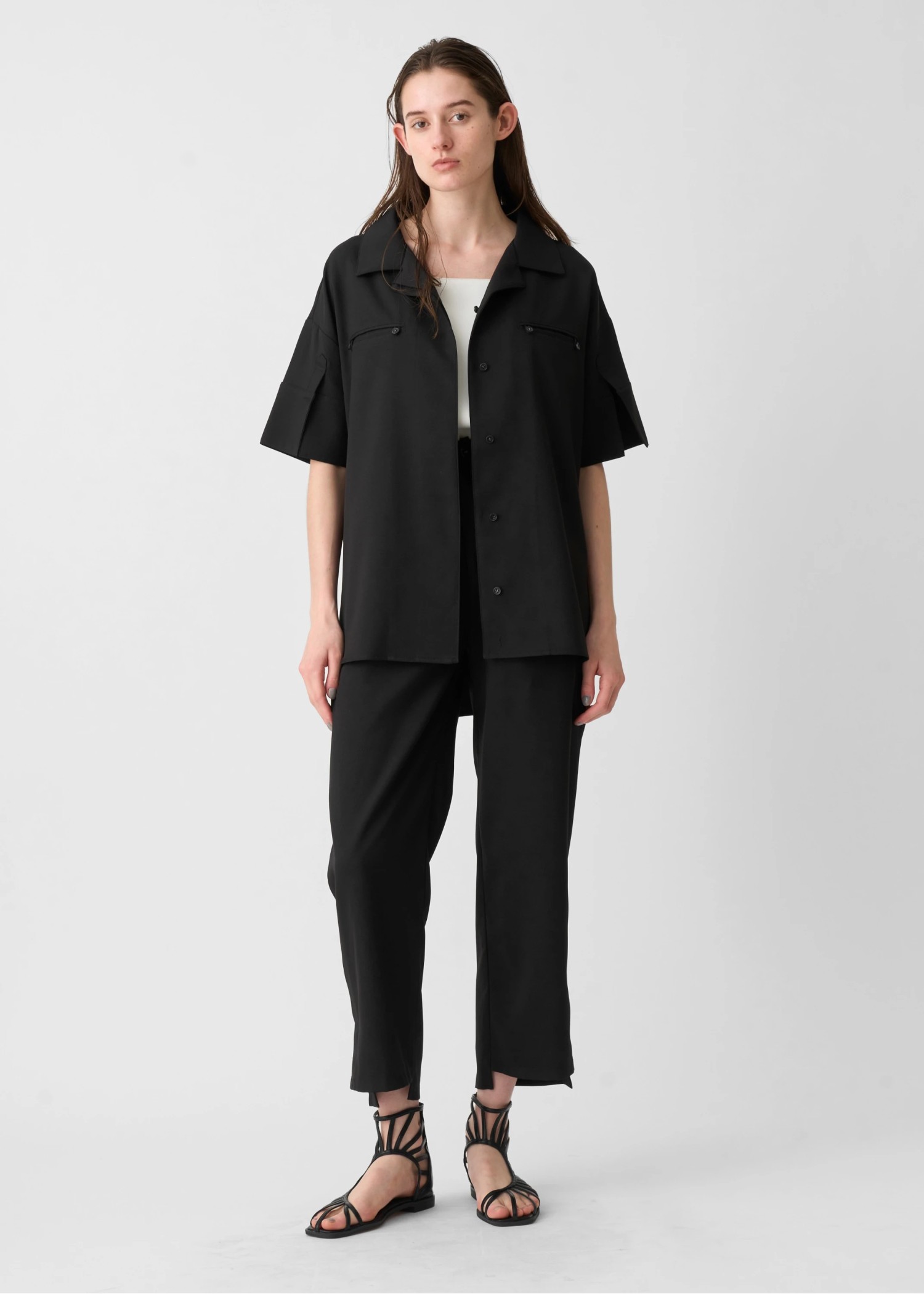 新品　未使用tuck hem stitch wide cocoon PT WILLFULLY official web store（ウィルフリーコウシキツウハン