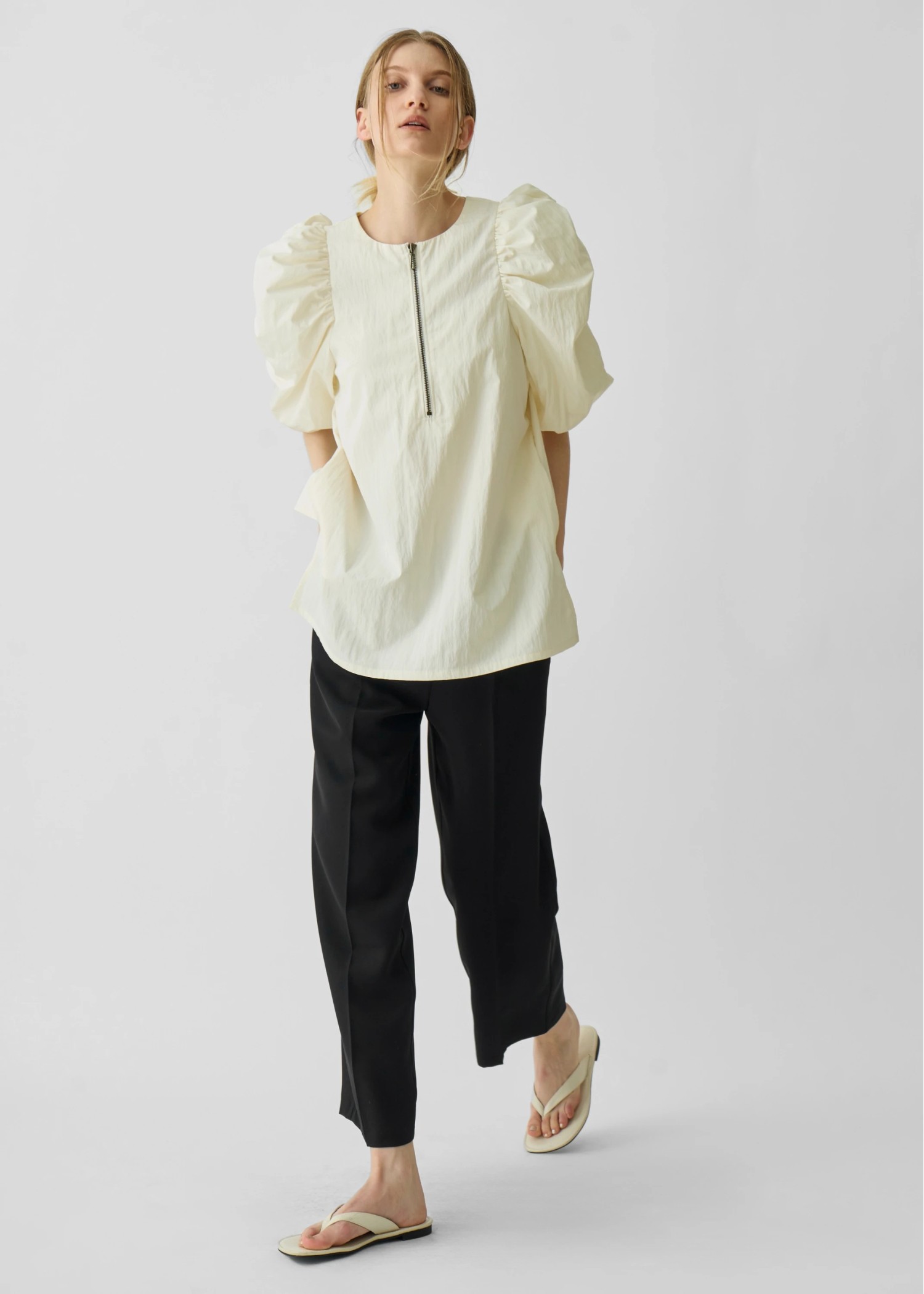 willfully ウィルフリー front tuckloosetwill PT WILLFULLY official web store（ウィルフリーコウシキツウハン