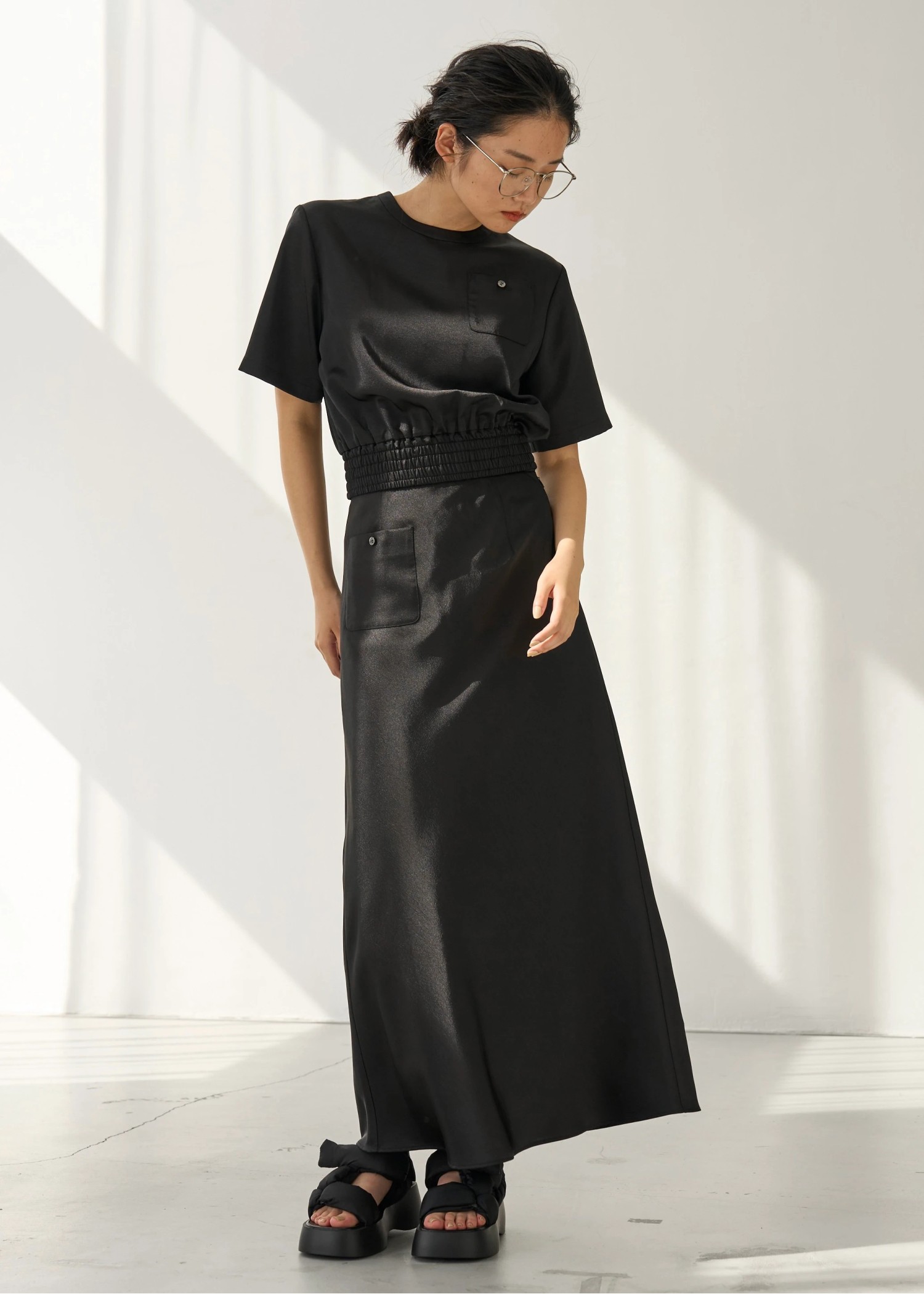 mat satin patch pocket mermaid SK