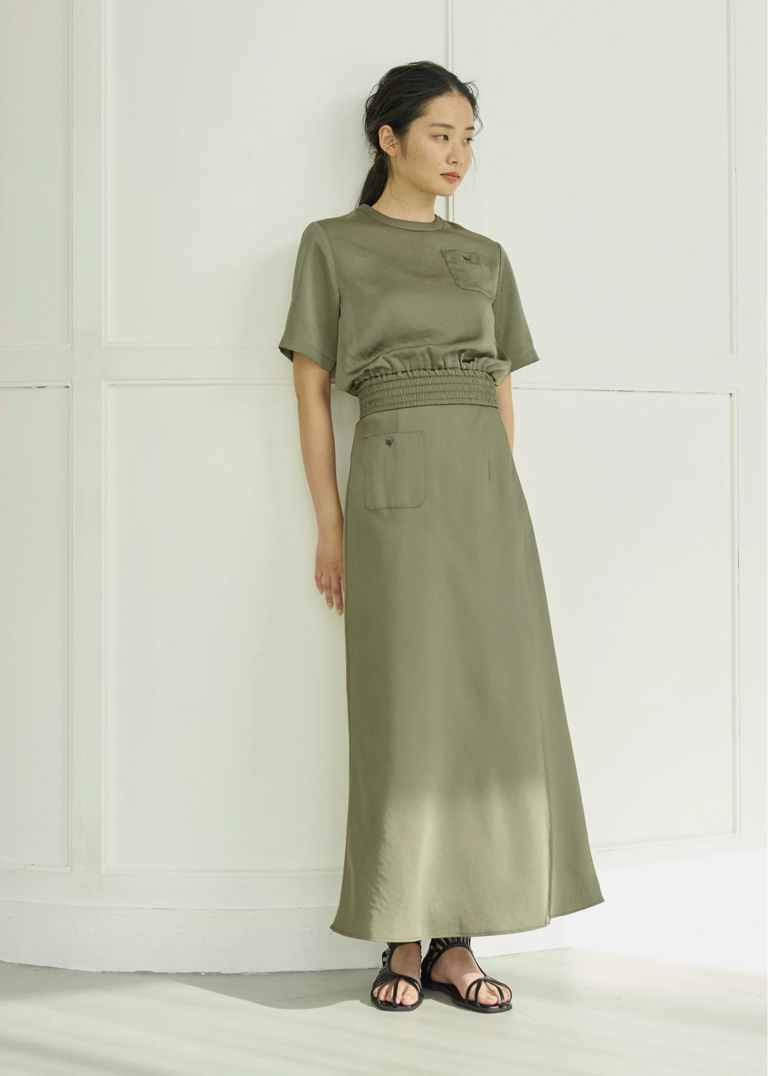 mat satin patch pocket mermaid SK