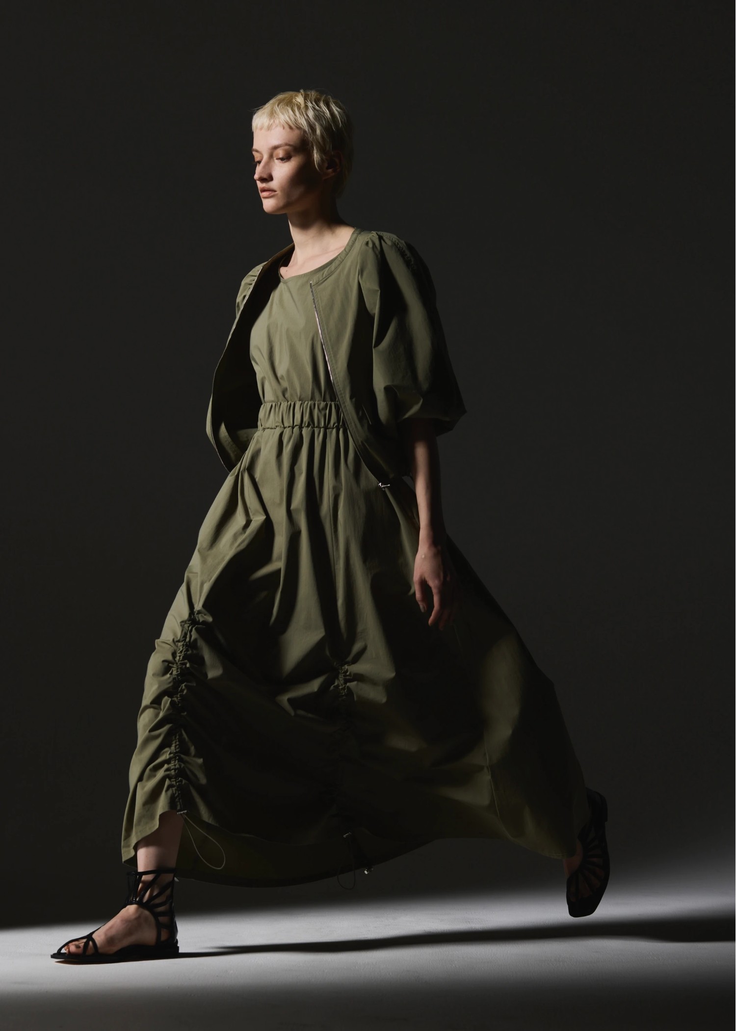 balloon sleeve drawstring zip tops