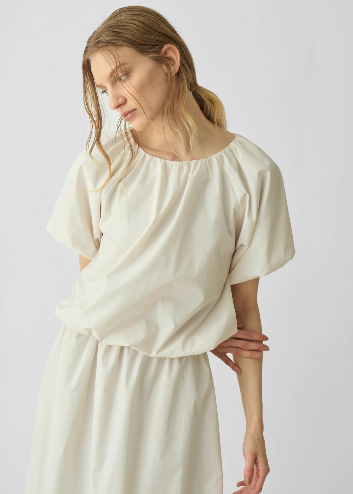 flightily balloon half sleeve tops