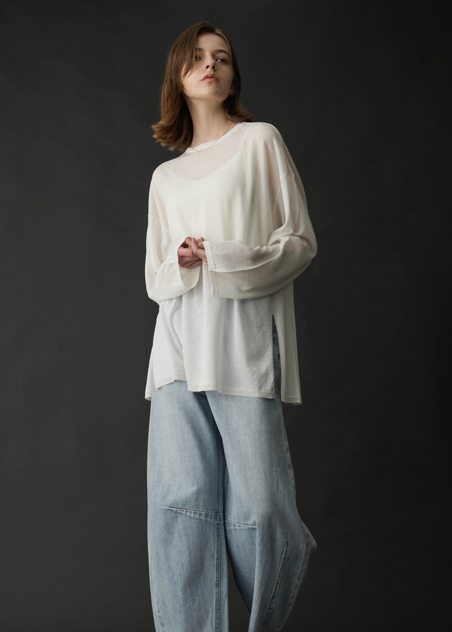 美品　ウィルフリー　side cut generous long T ホワイト WILLFULLY official web store（ウィルフリーコウシキツウハン