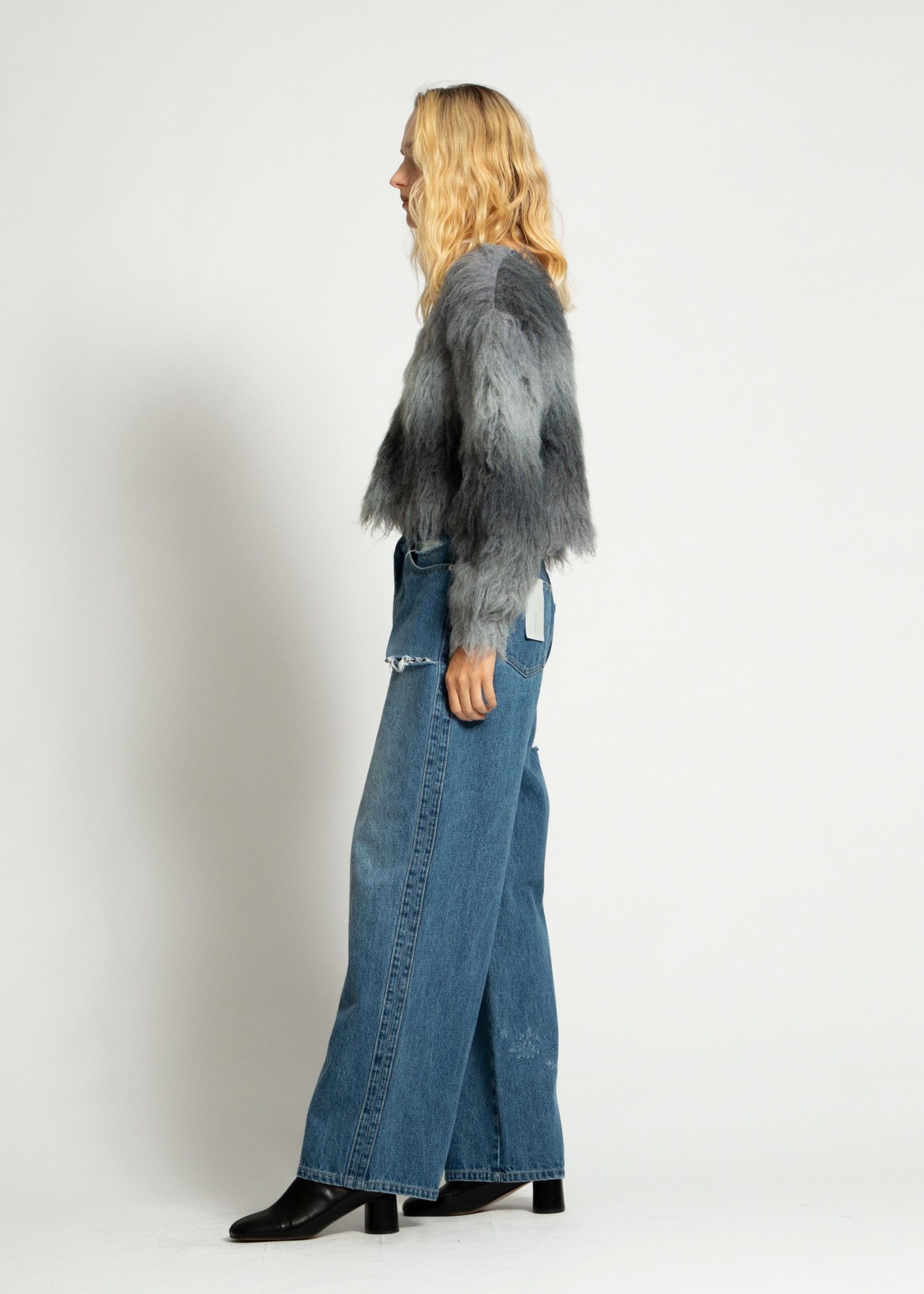 blurred pattern short loop knit