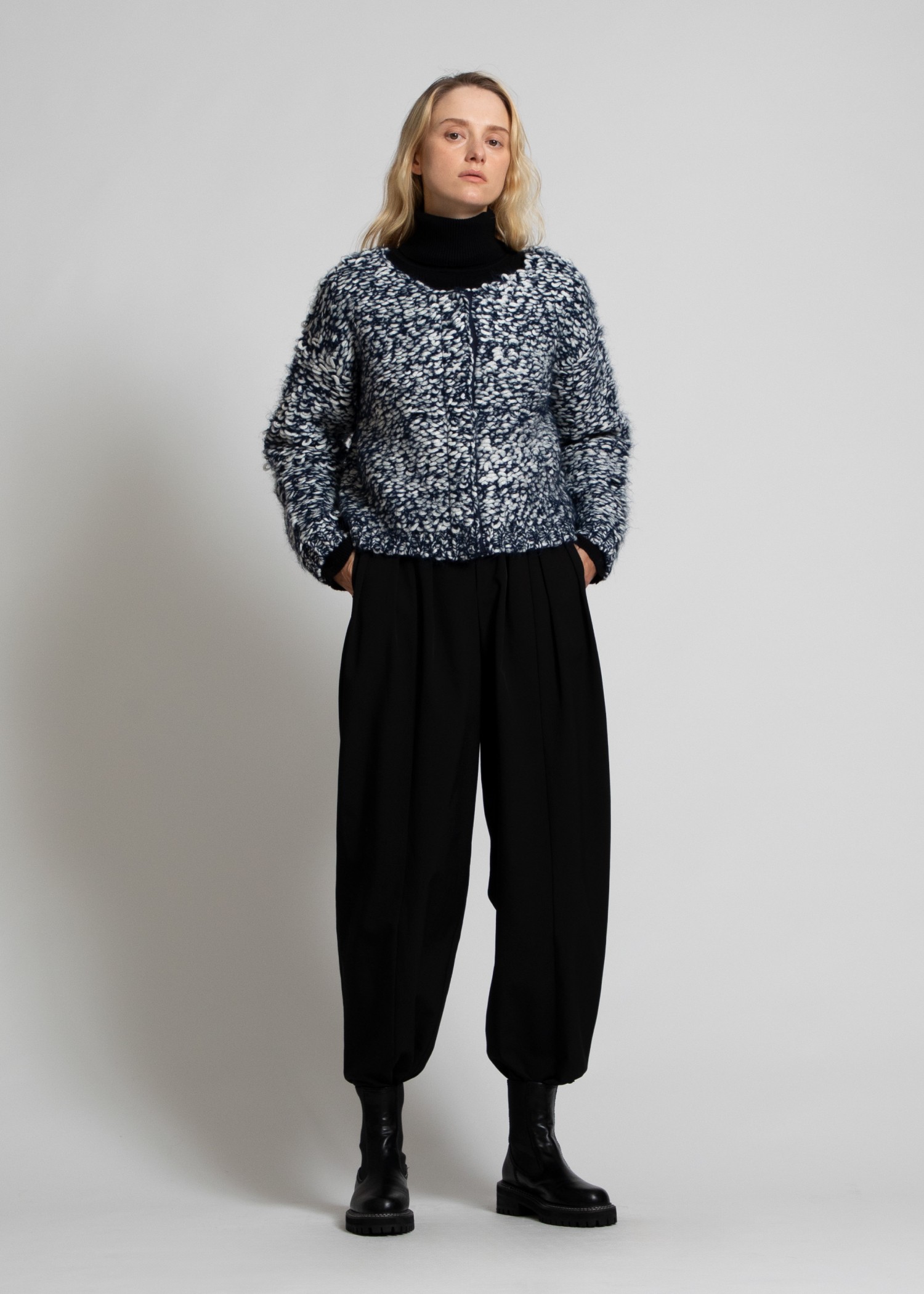 mix roving undulate knit CD