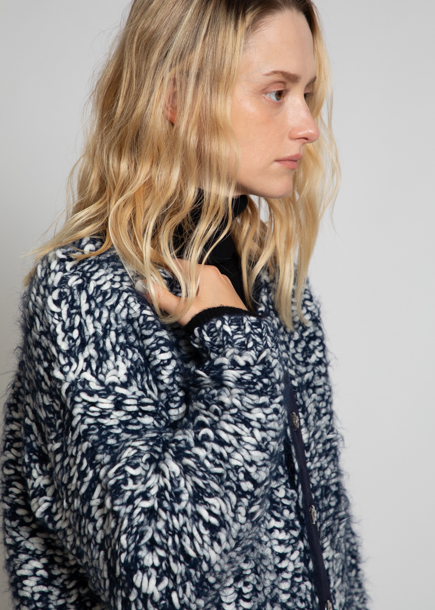 mix roving undulate knit CD