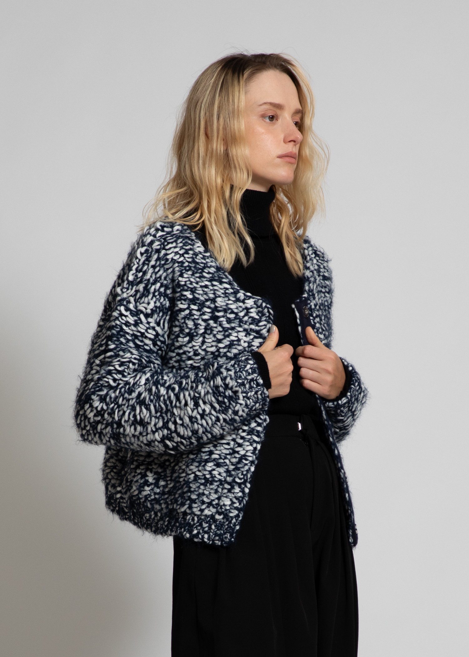 mix roving undulate knit CD