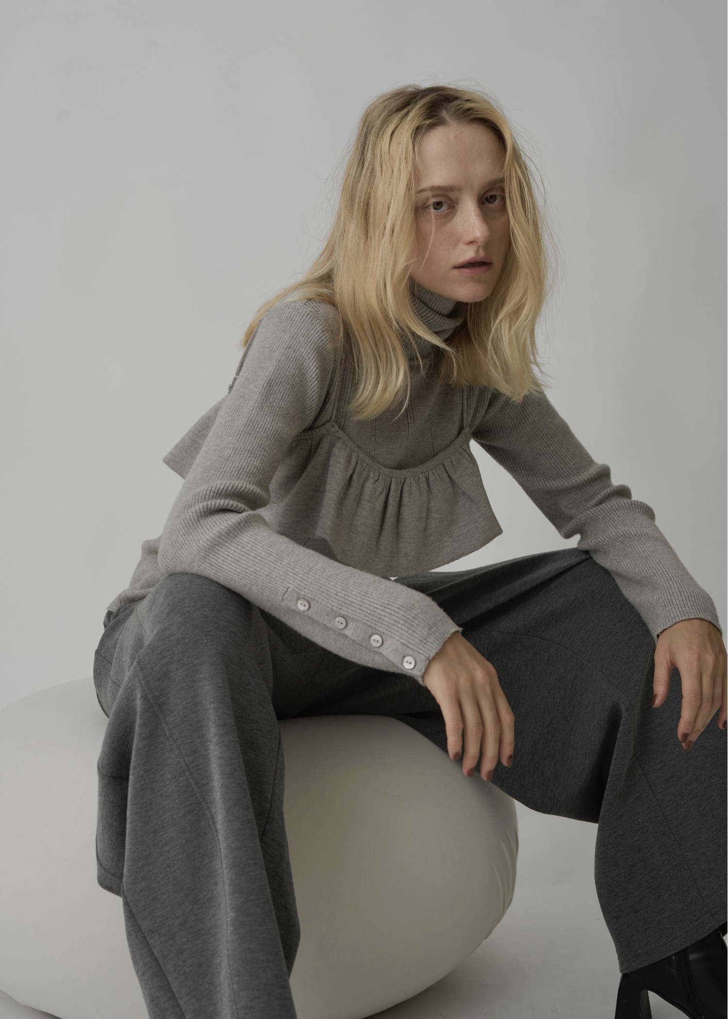 gather flare cropped knit cami