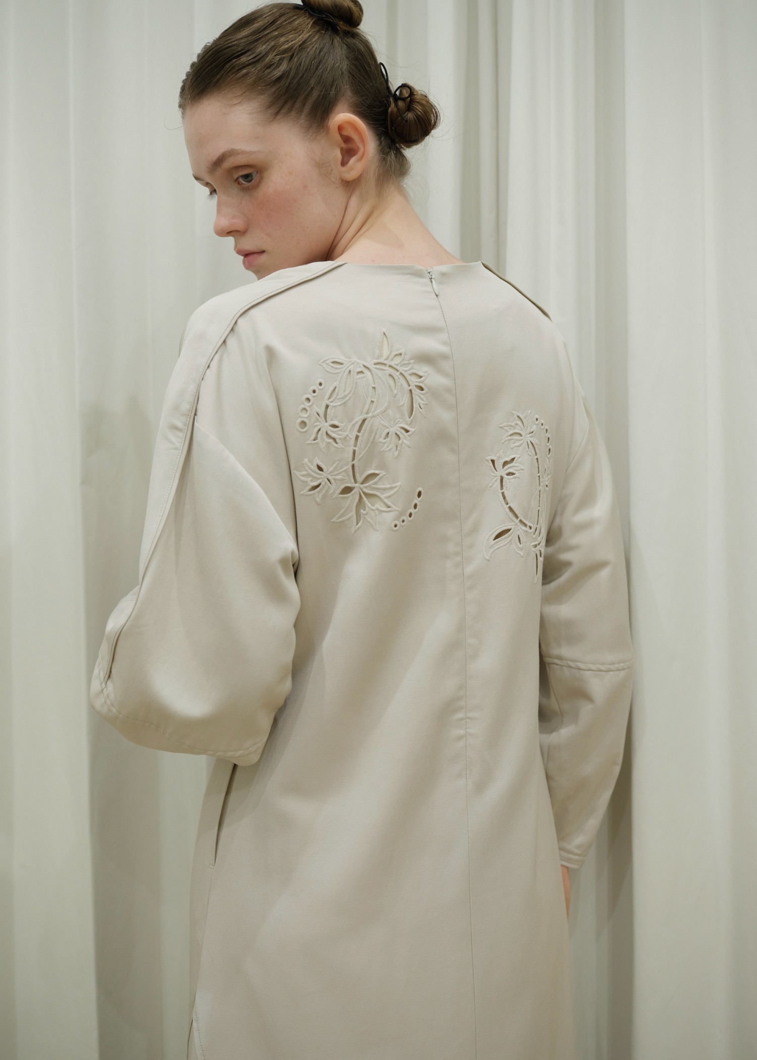 hollow out embroidery volume sleeve OP