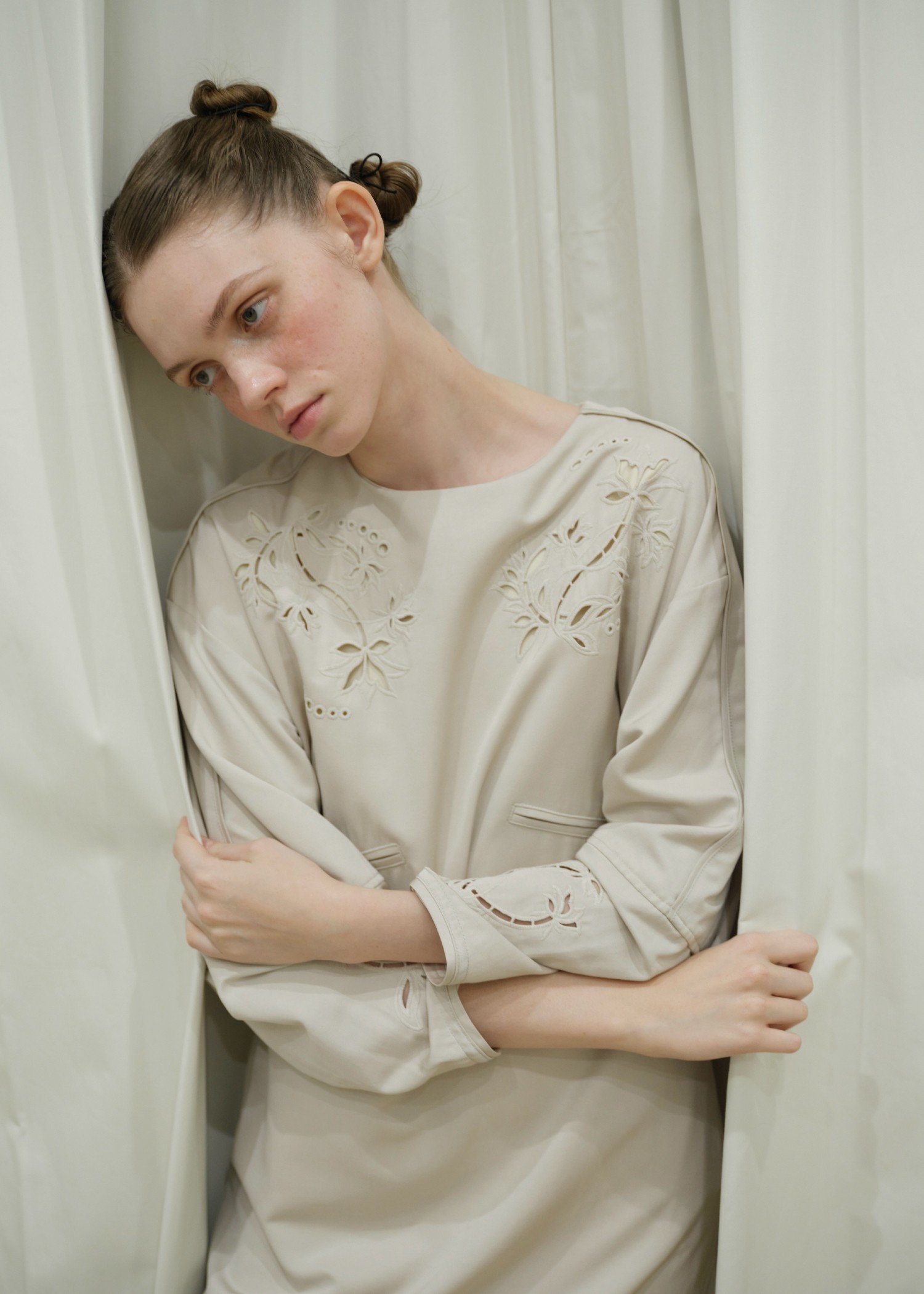 hollow out embroidery volume sleeve OP