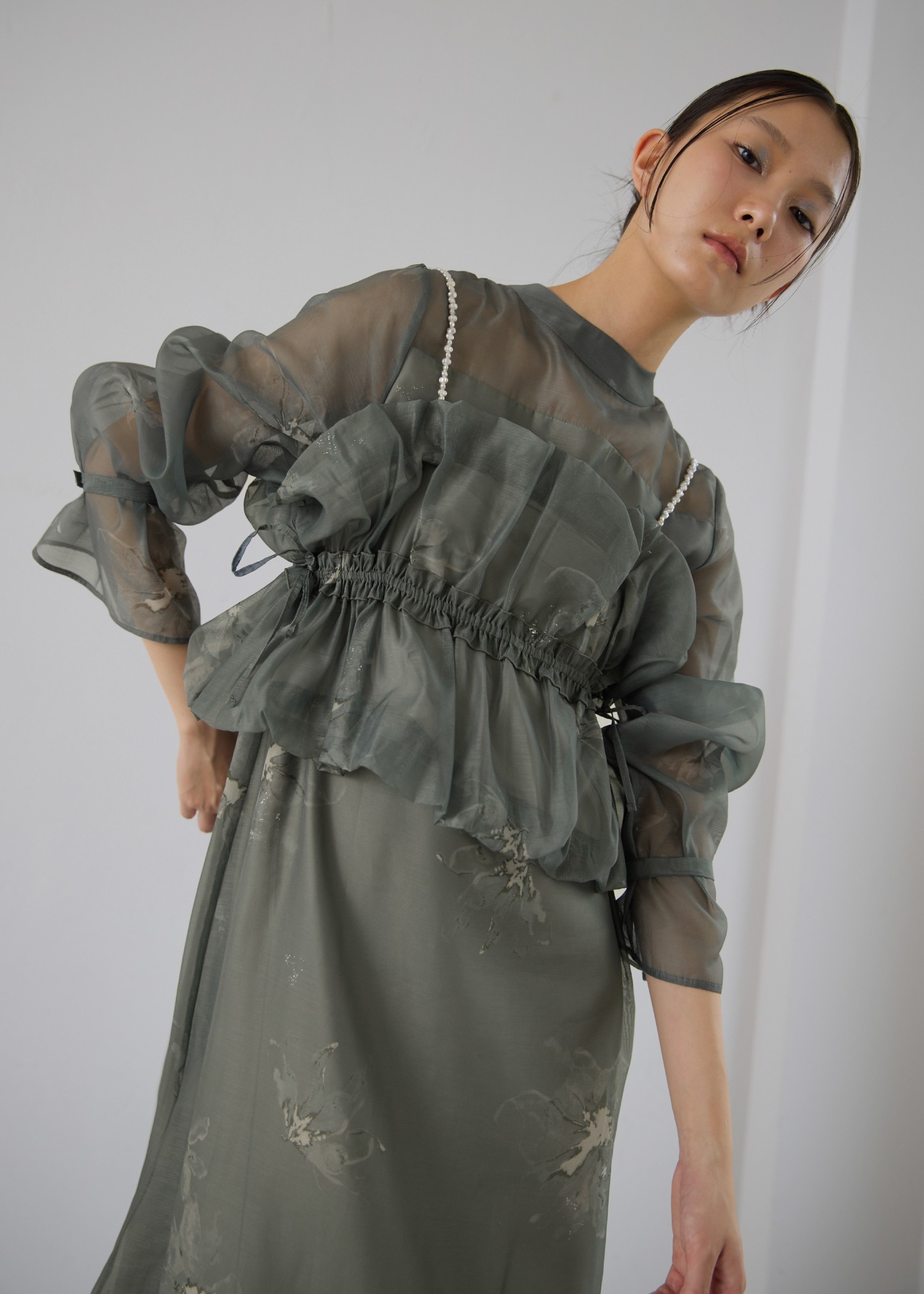 pearl shoulder camisole set original big flower print OP