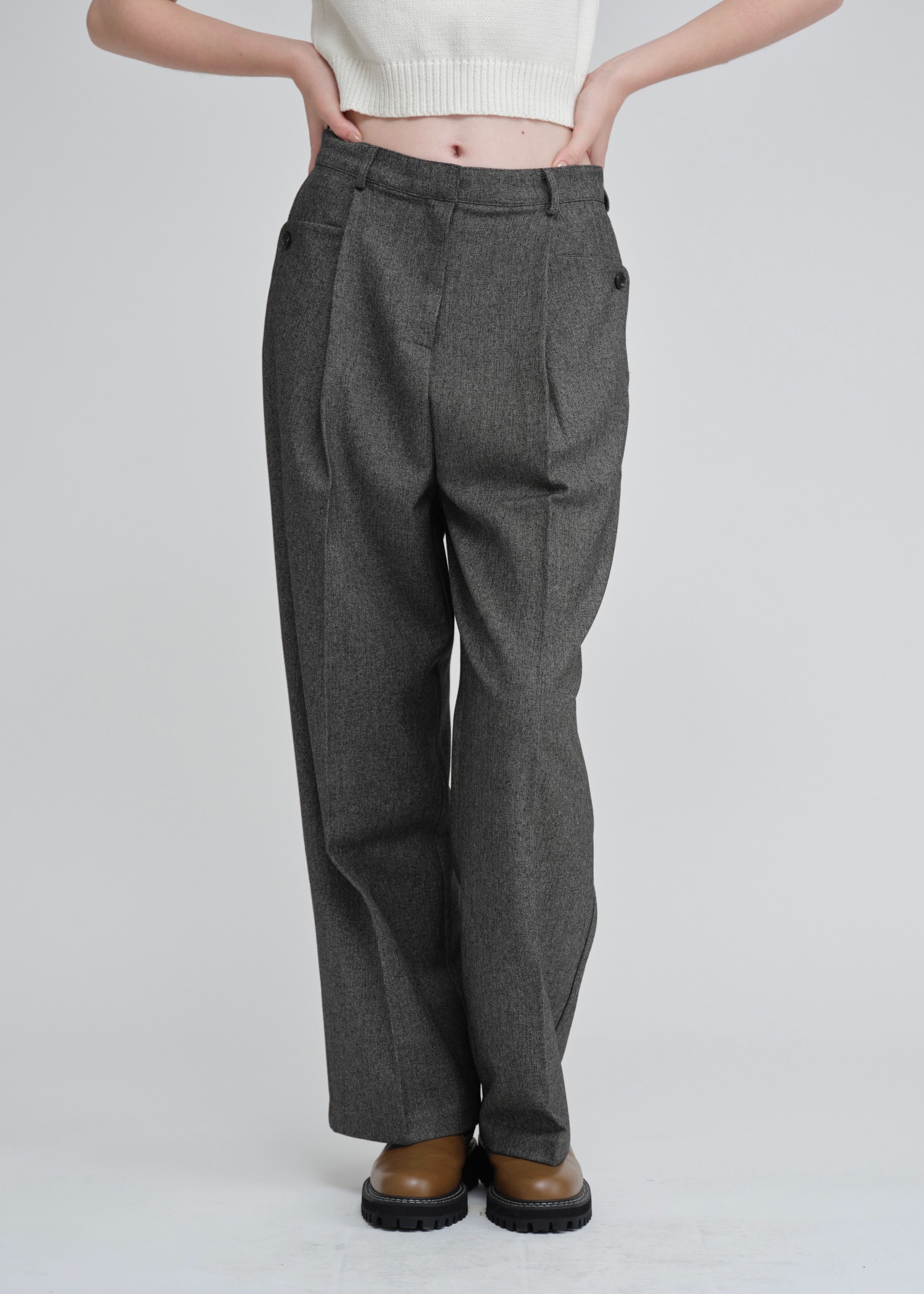 button pocket center press tuck PT