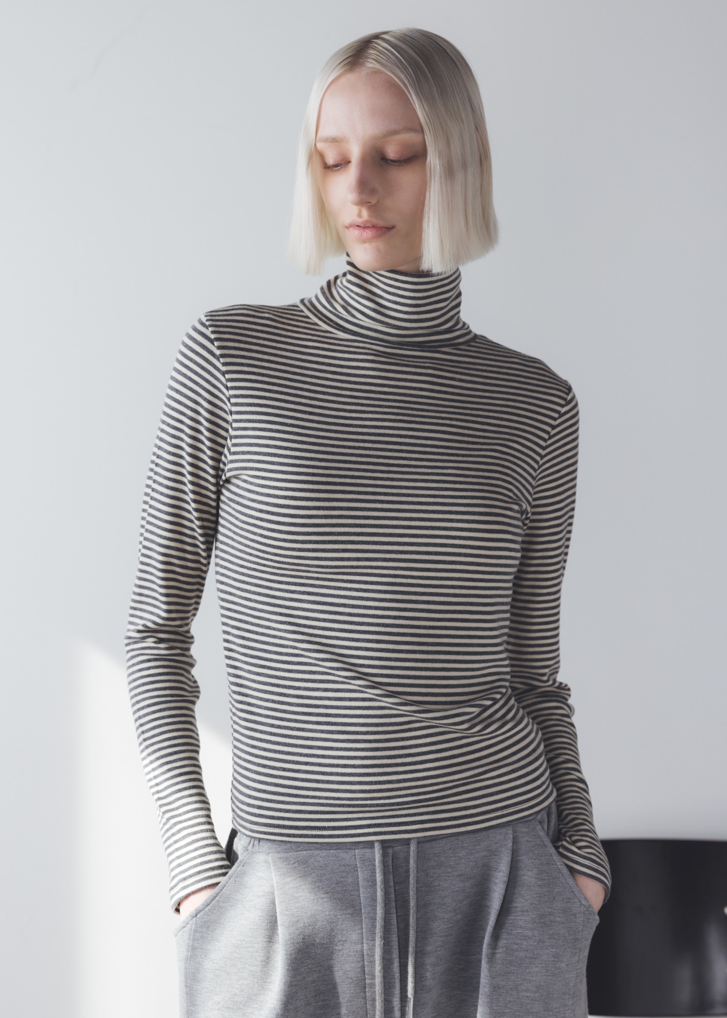 border turtle neck long T