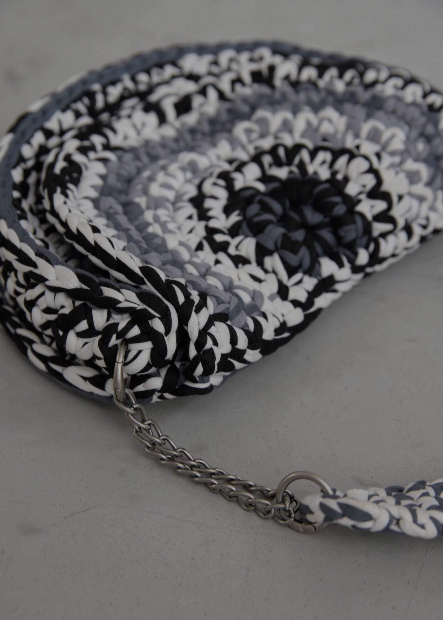 crochet color scheme chain round bag