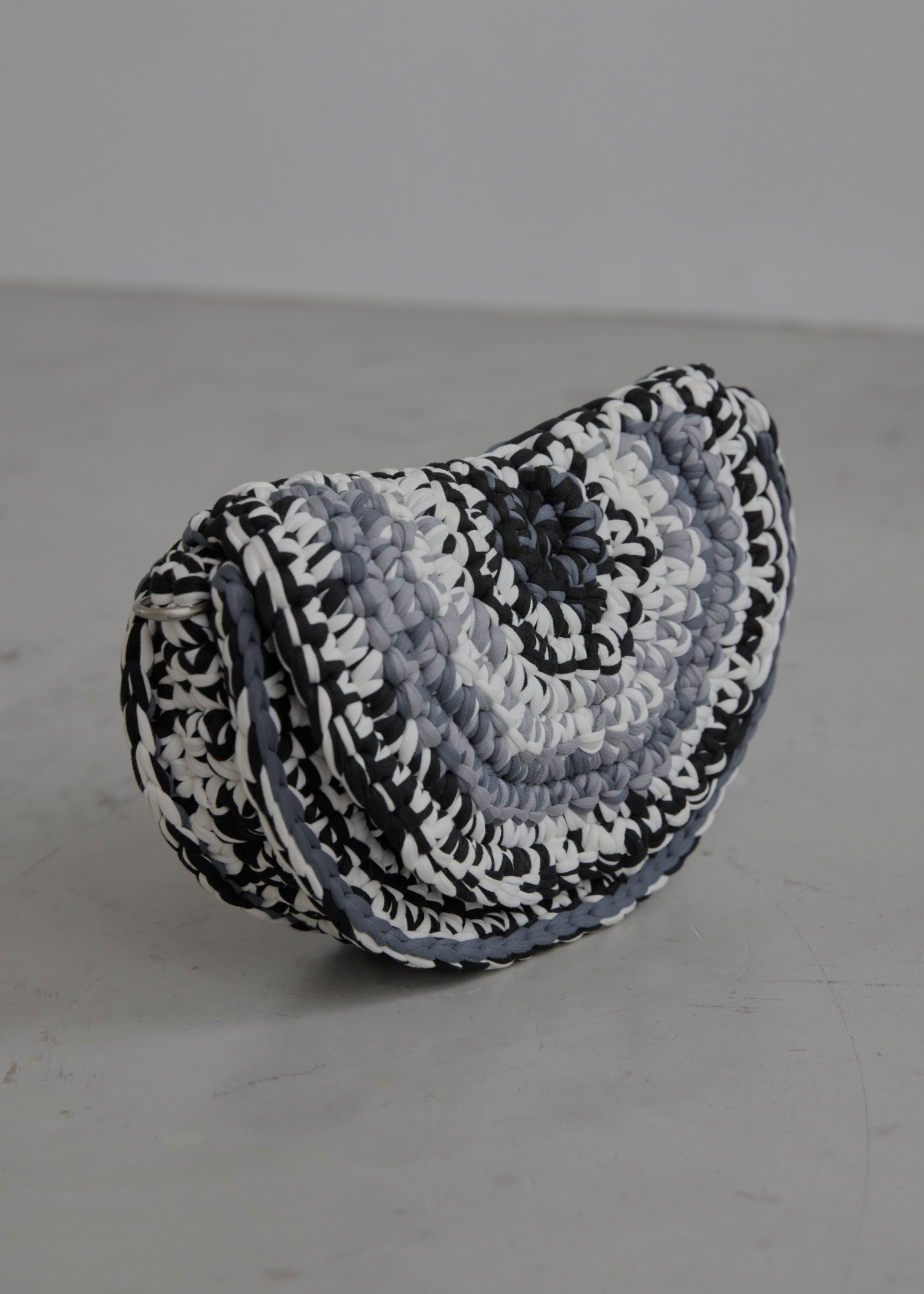 crochet color scheme chain round bag