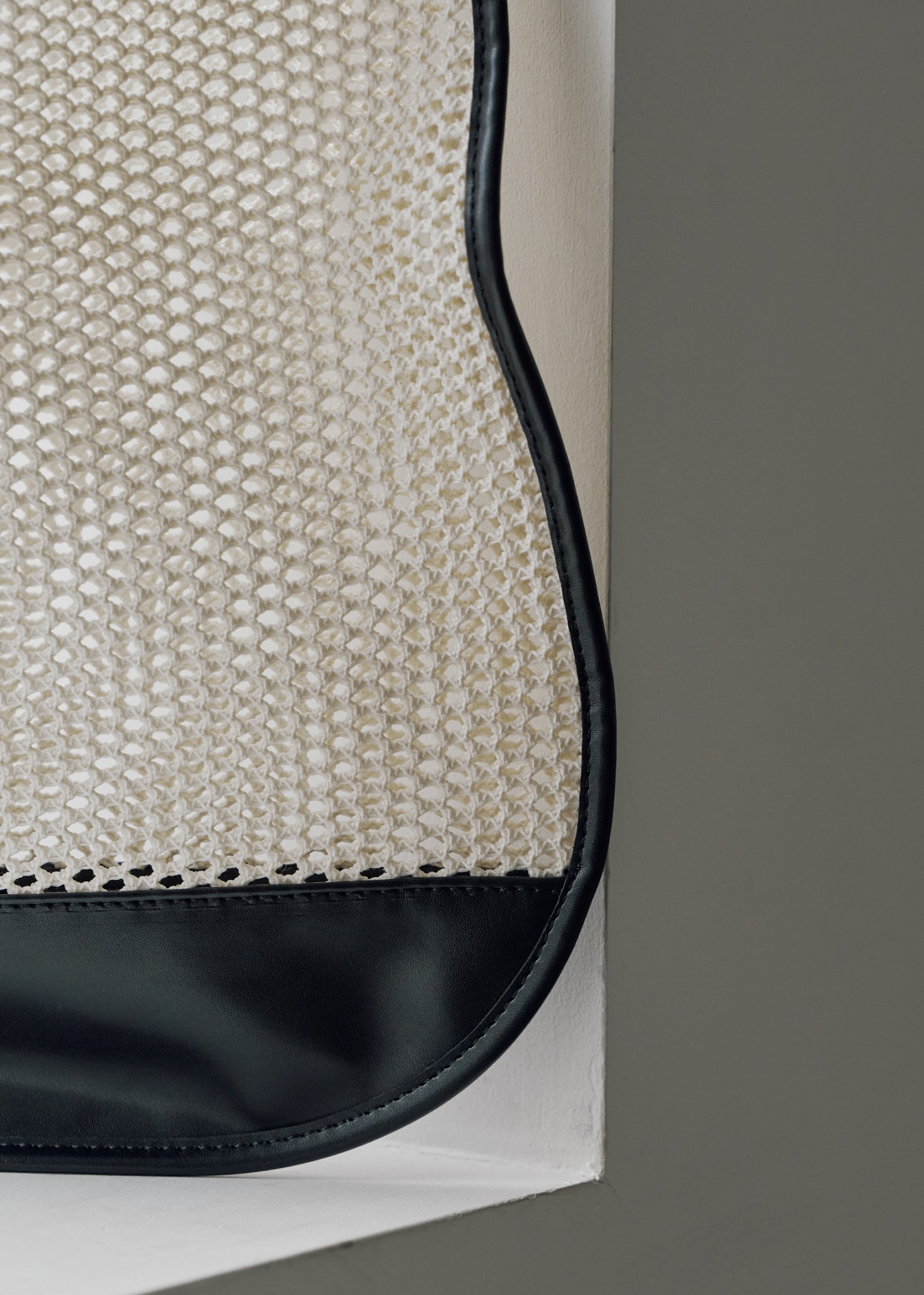 mesh bicolor tote bag