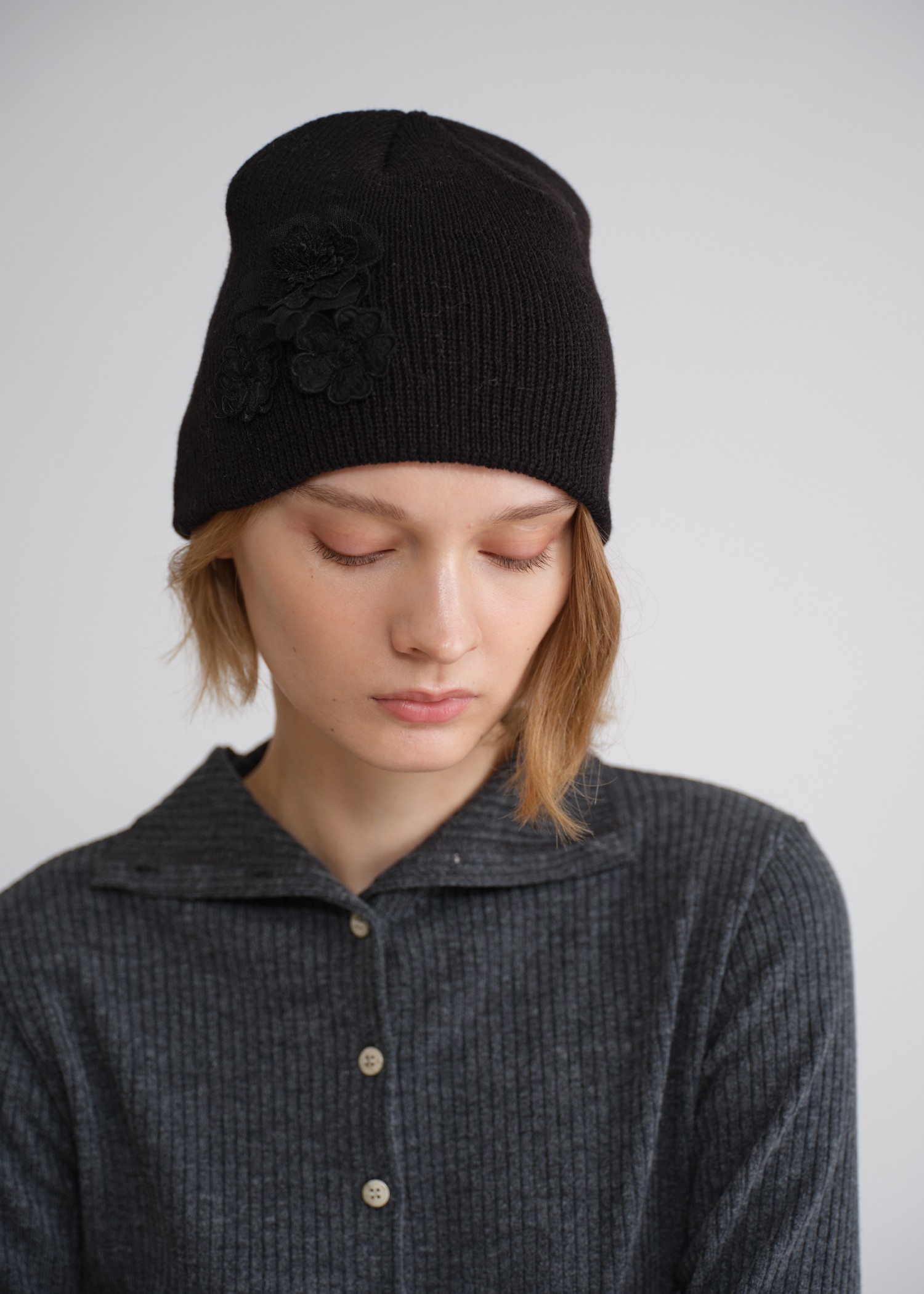 flower lace motif knit beanie