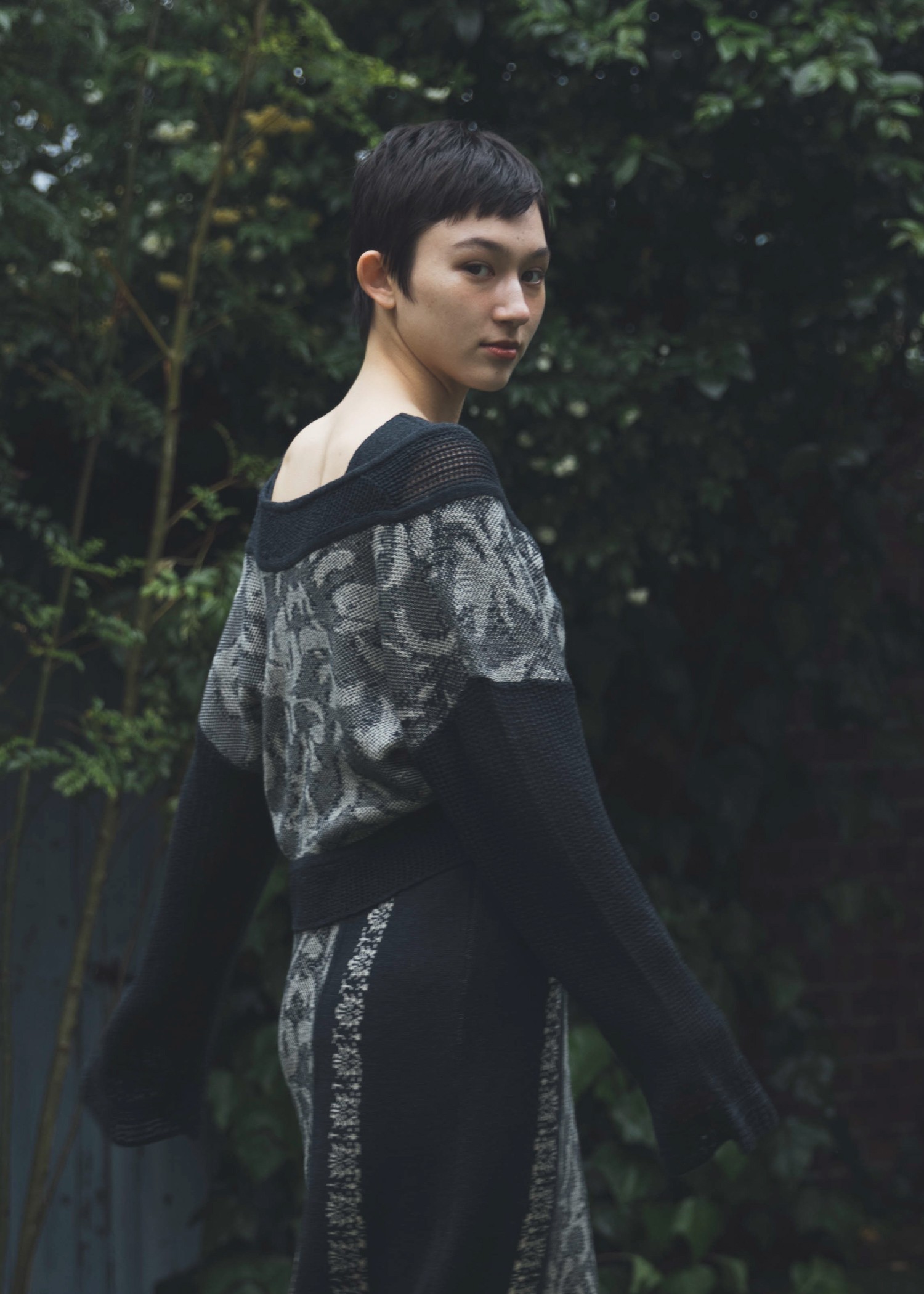 openwork sleeve jacquard knit cardigan