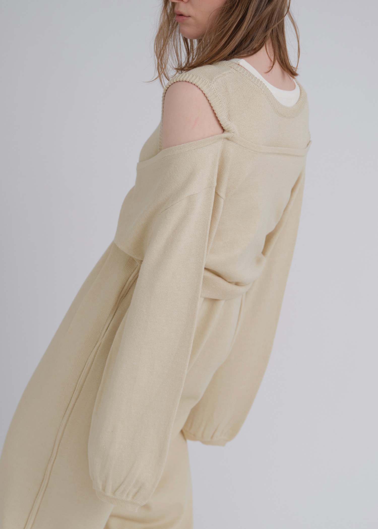 cropped V neck knit cardigan