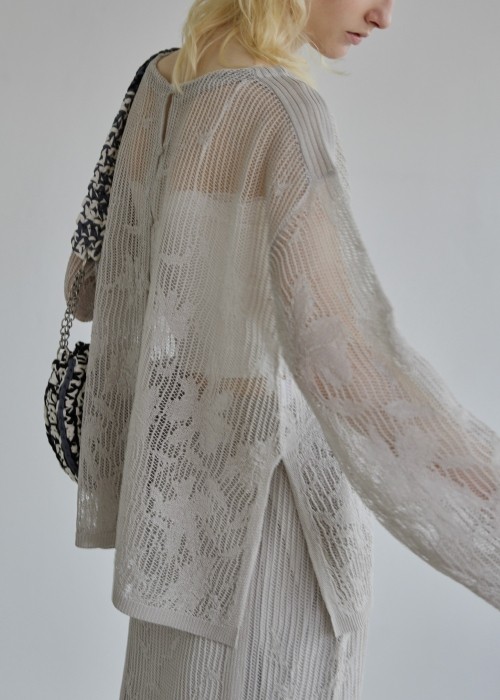 ❤️タイムセール❤️Sheer Top / Floating Flower ❤️タイムセール❤️Sheer Top / Floating Flower