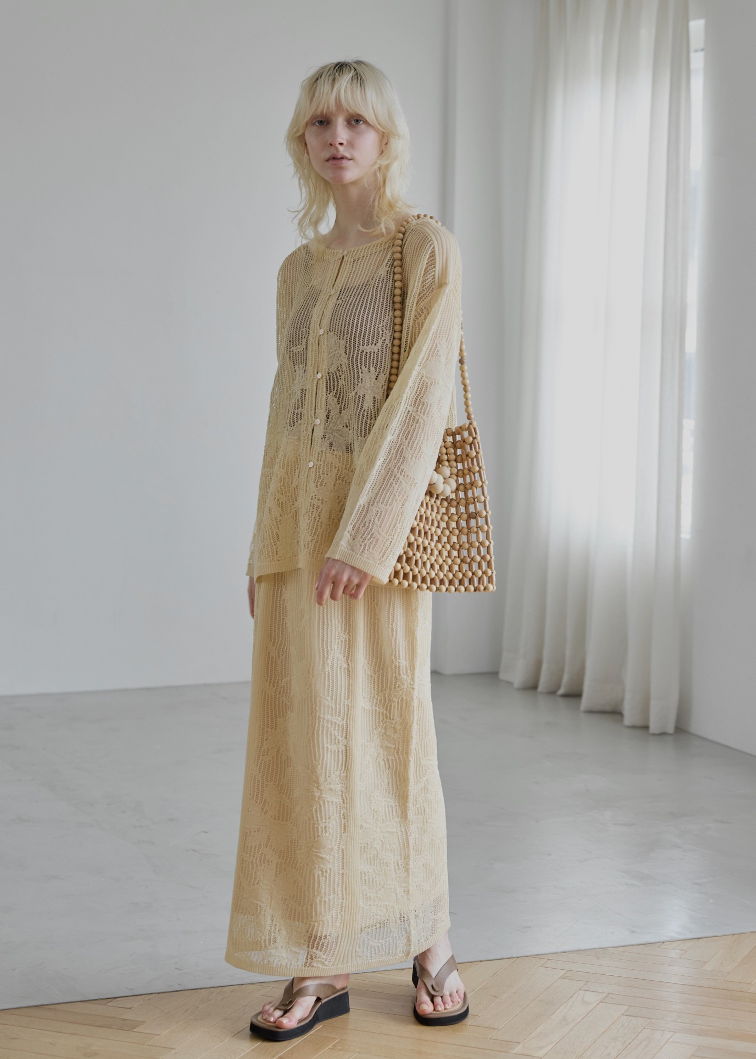 mesh gradation flower rib sheer knit