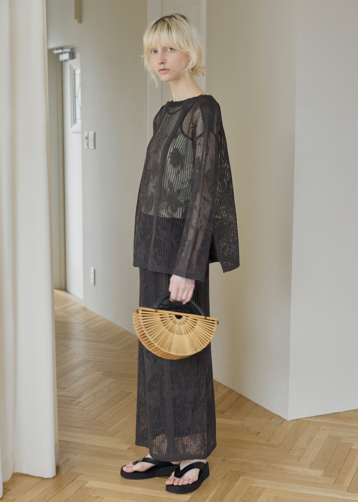 mesh gradation flower rib sheer knit