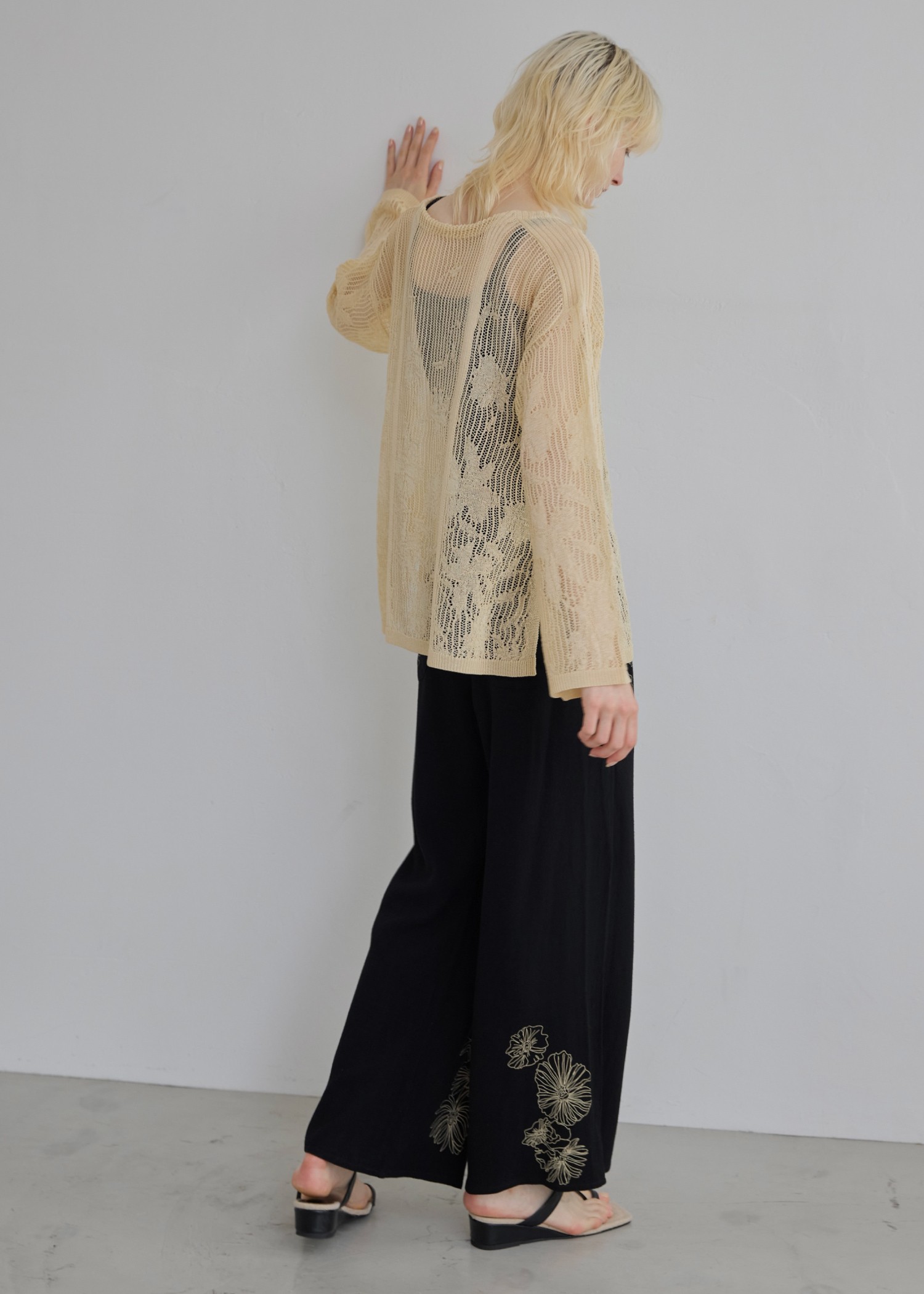 mesh gradation flower rib sheer knit