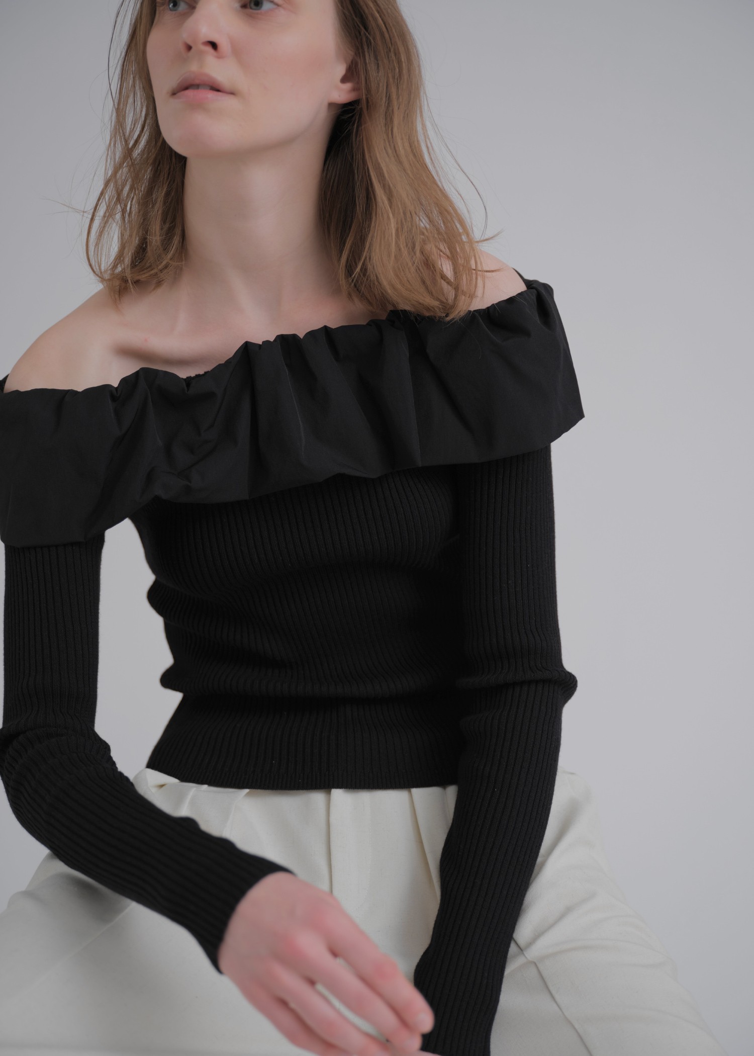 frill turnup off shoulder color schem knit