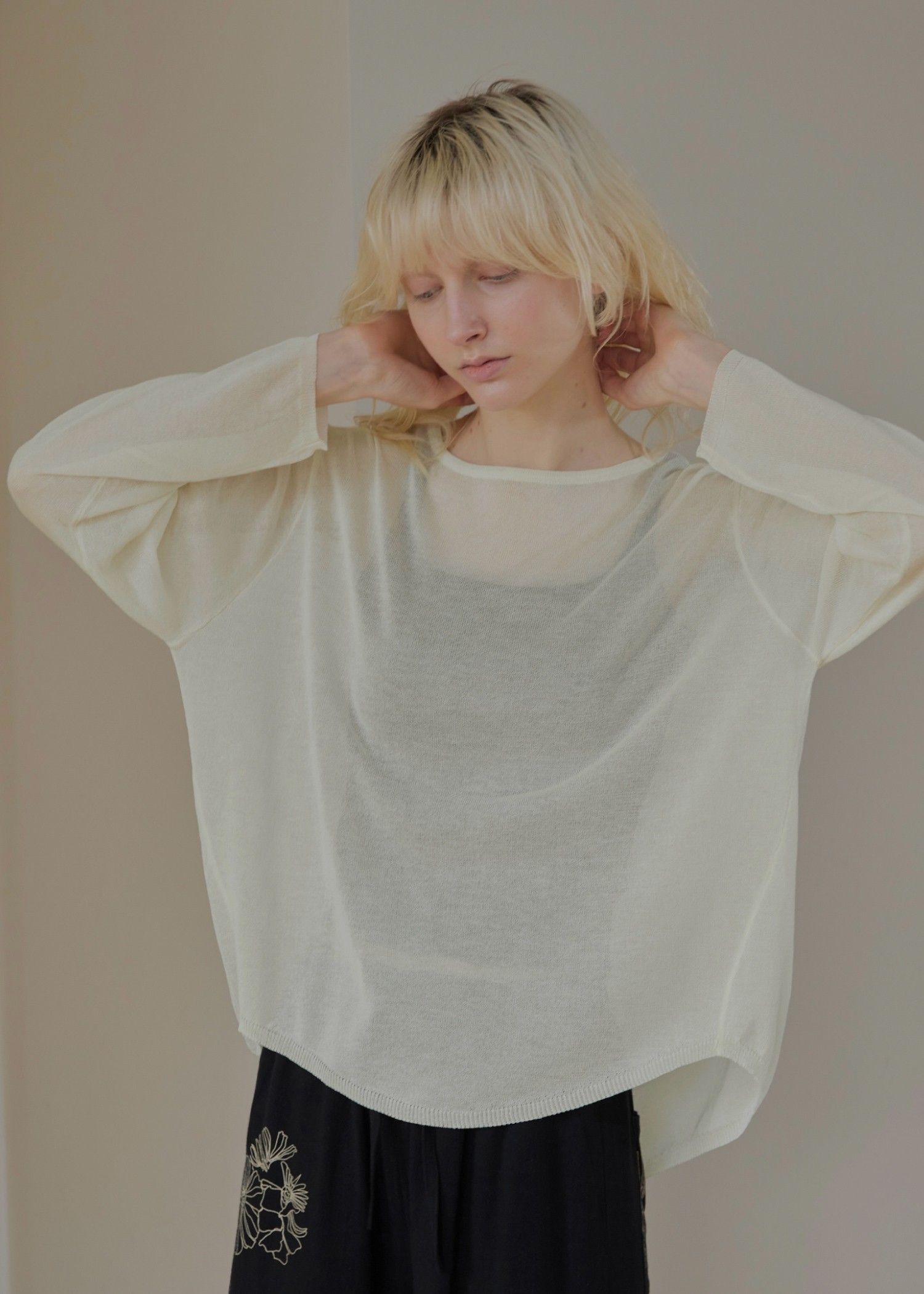 loose sheer neat design knit