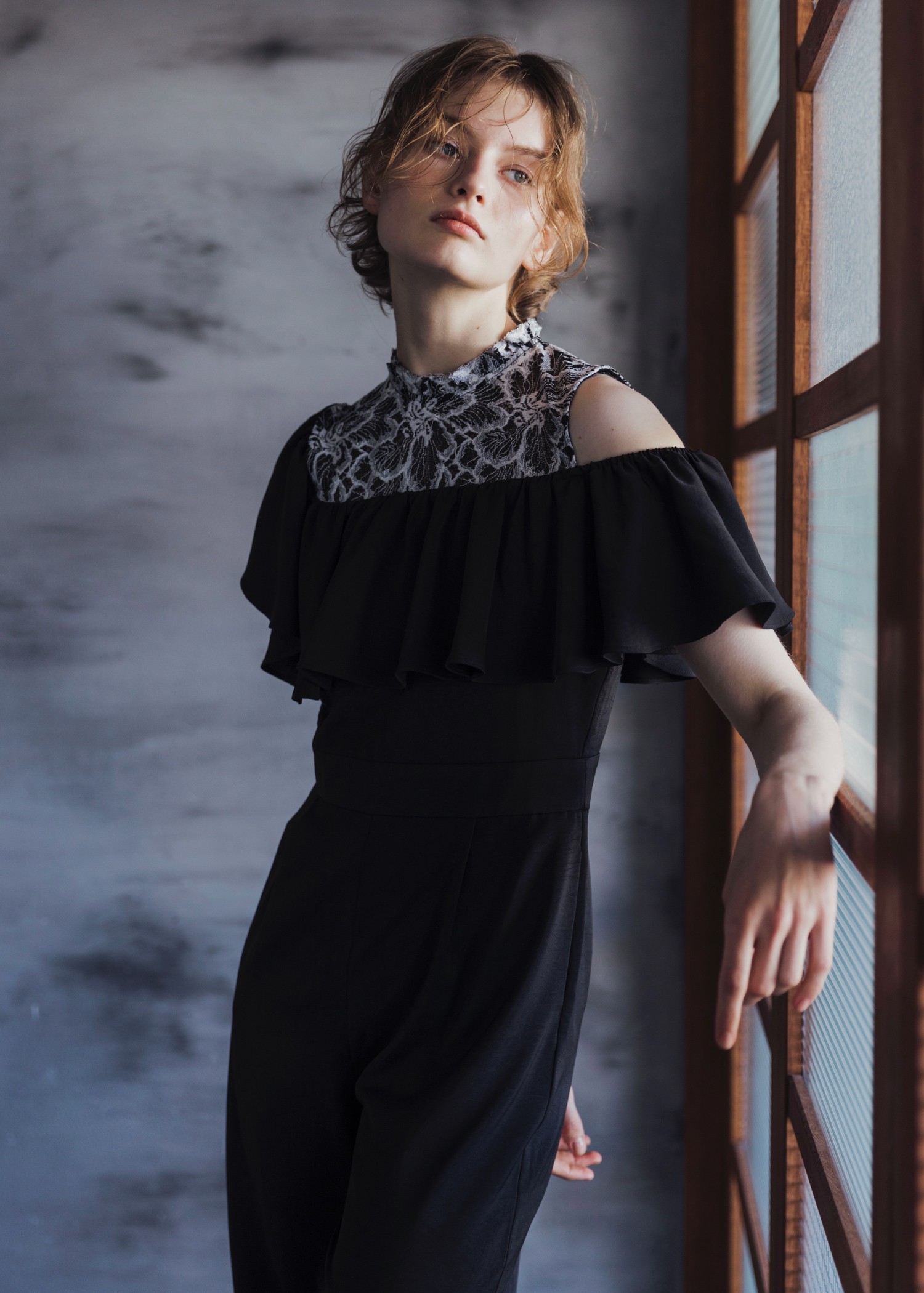 lace switching frill off shoulder all-in-one