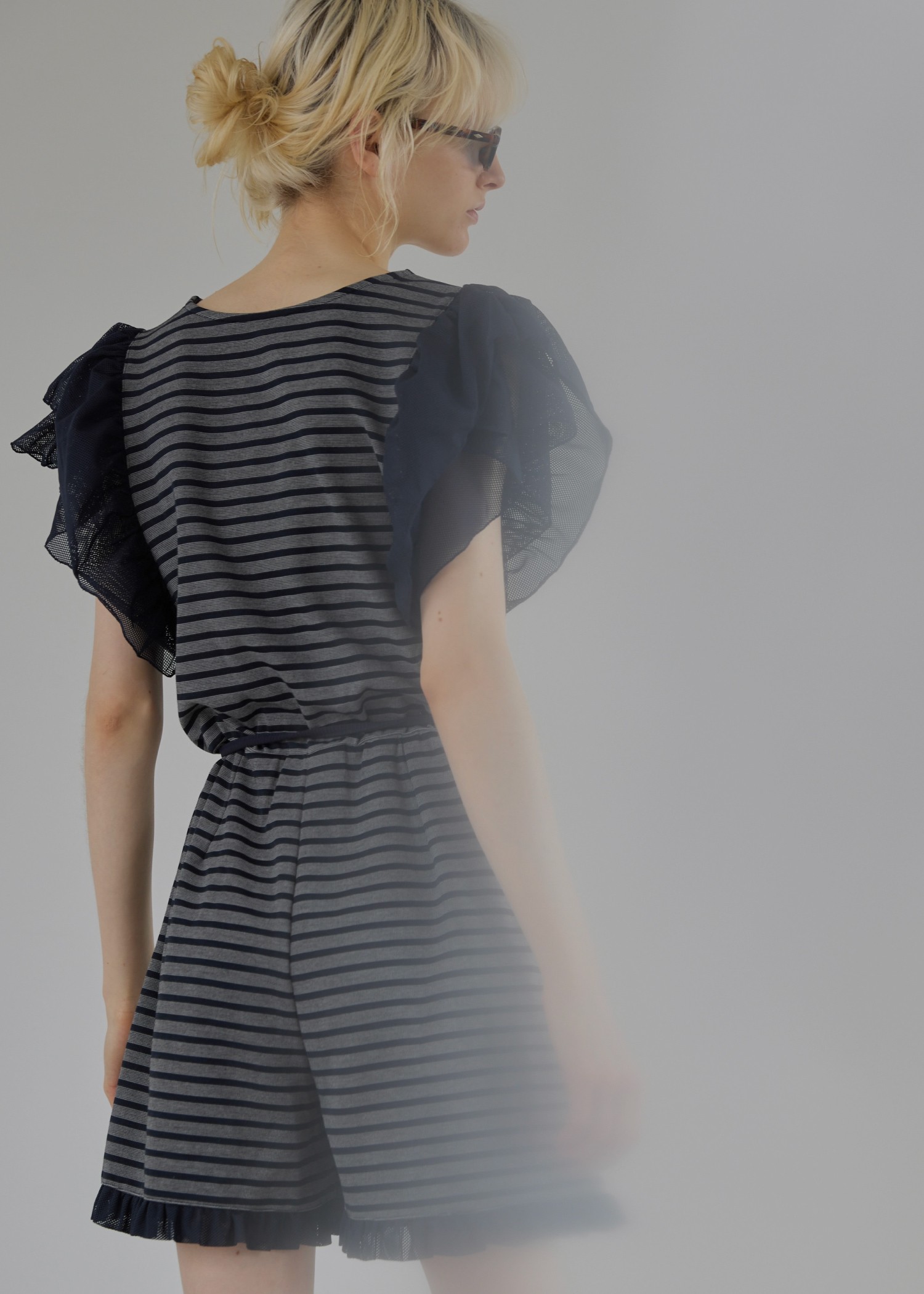 mesh frill sleeve cachecoeur combinaison