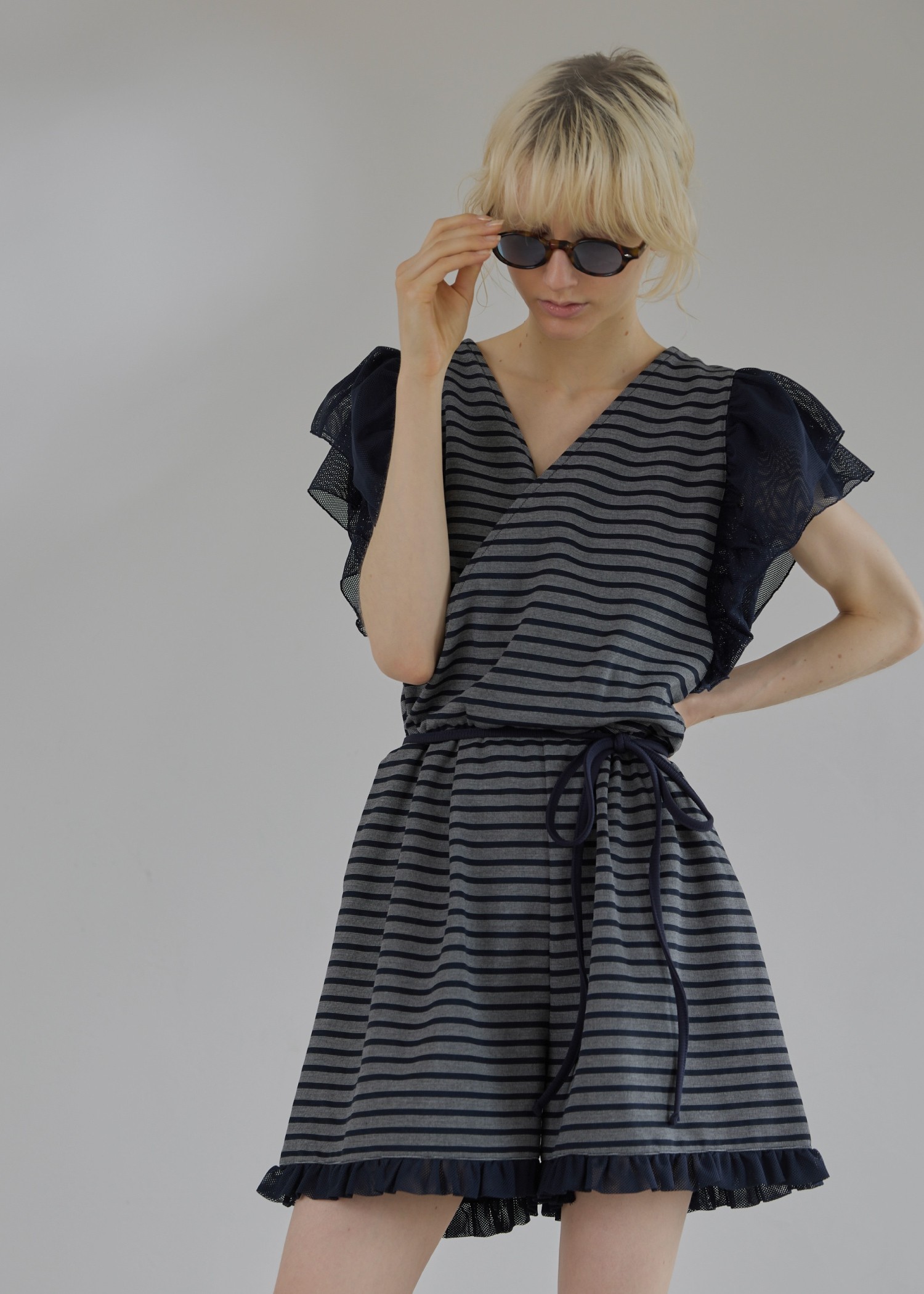 mesh frill sleeve cachecoeur combinaison