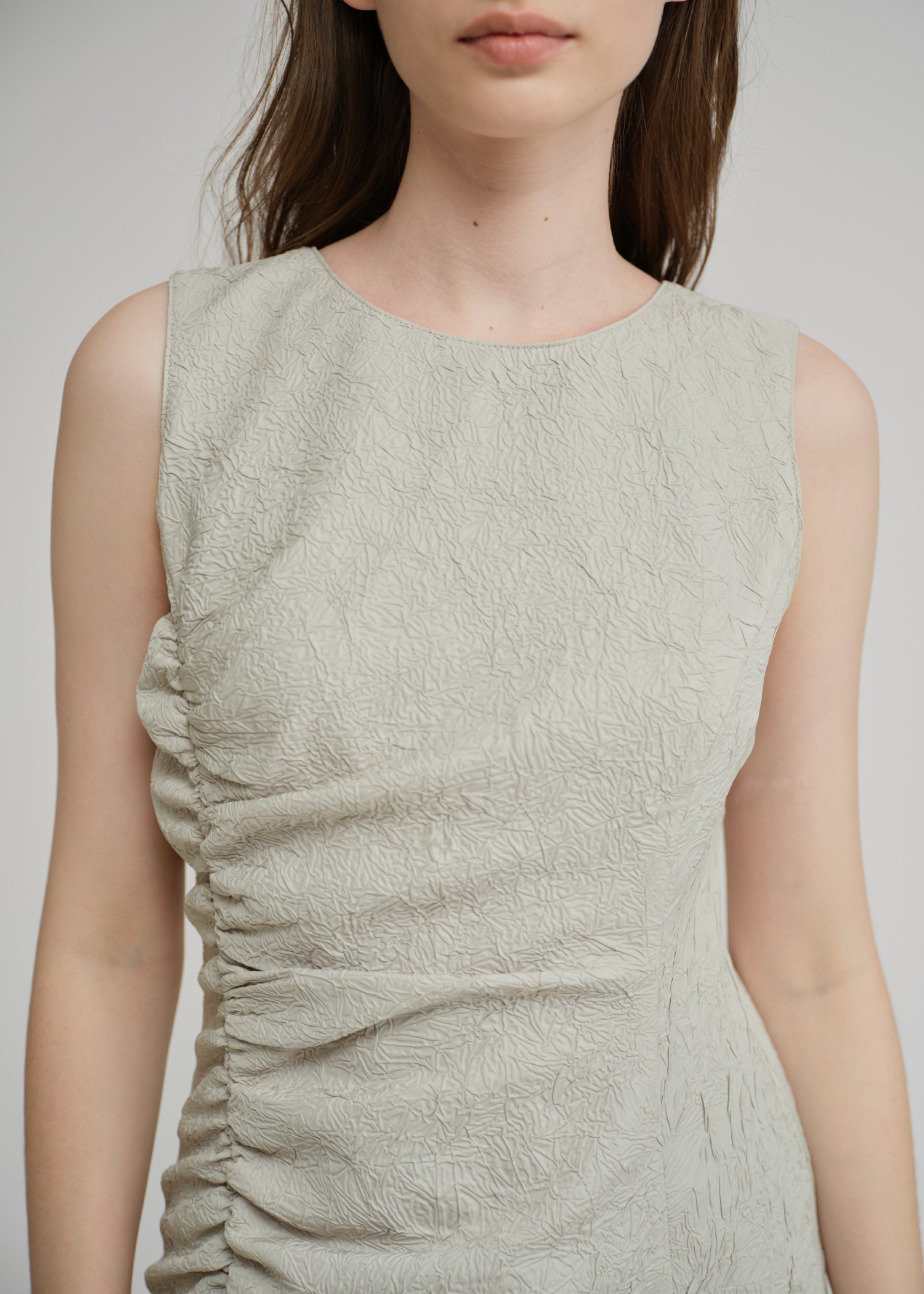 emboss pattern deep tuck side gather OP