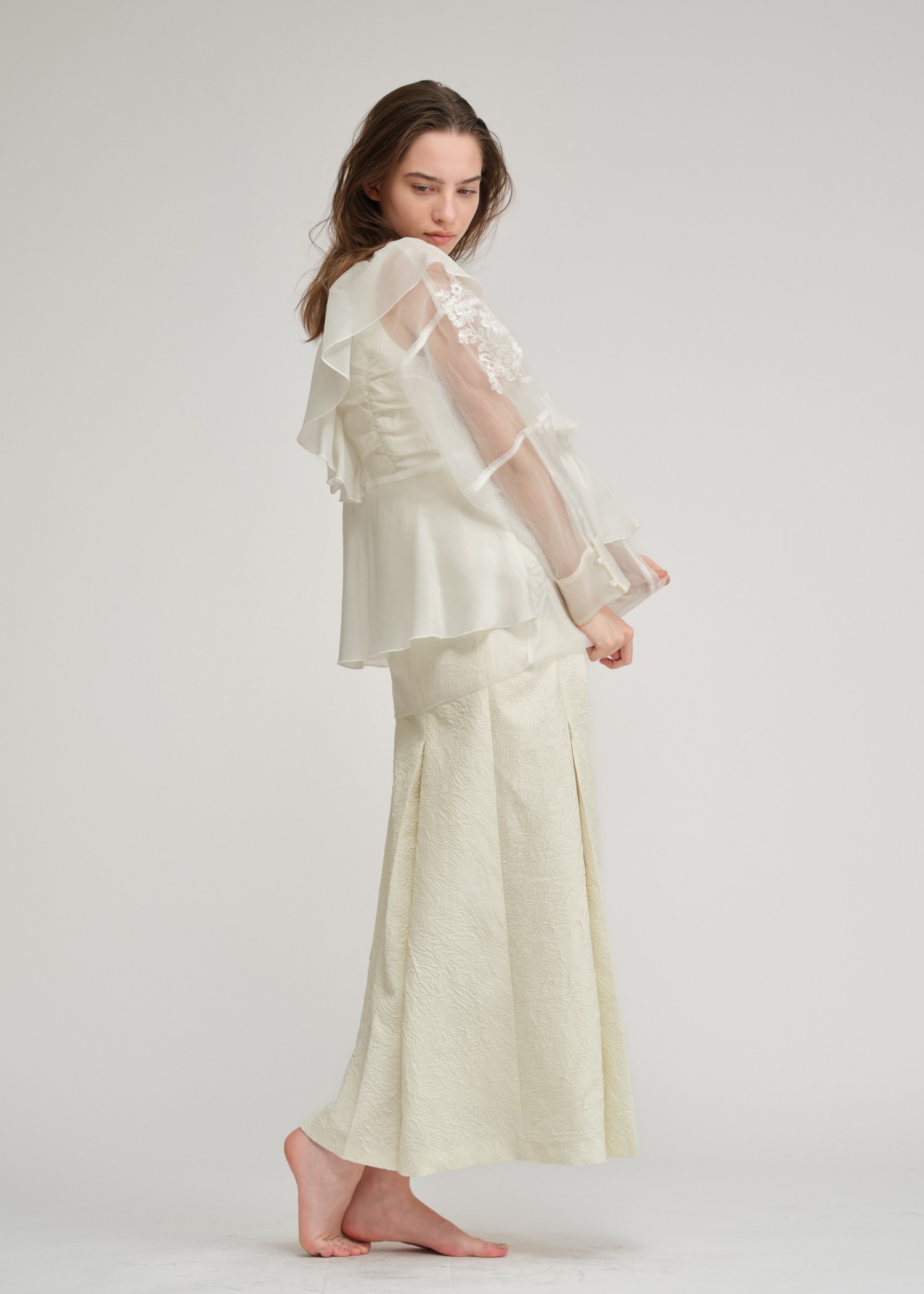 emboss pattern deep tuck side gather OP