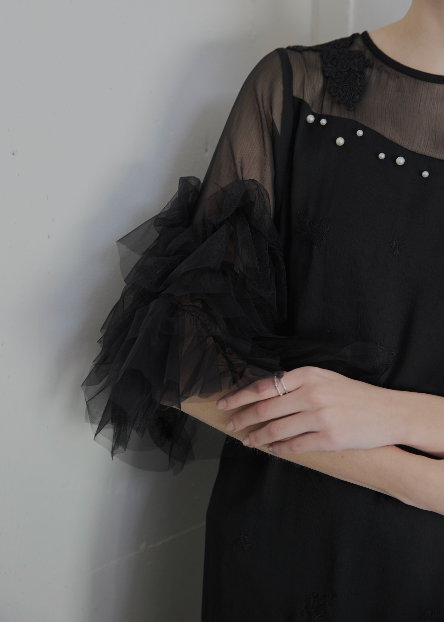 hem tiered volume sleeve embroidery OP