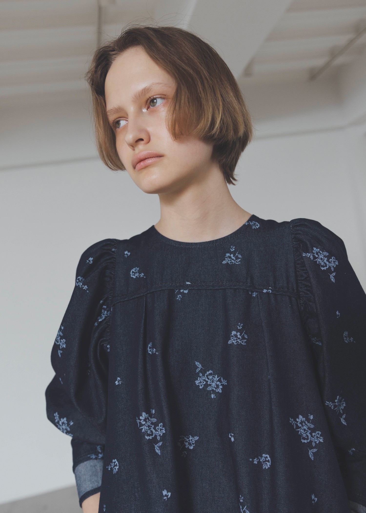 ワンピース willufully hope gather sleeve front tab willufully hope gather sleeve front tab - メルカリ