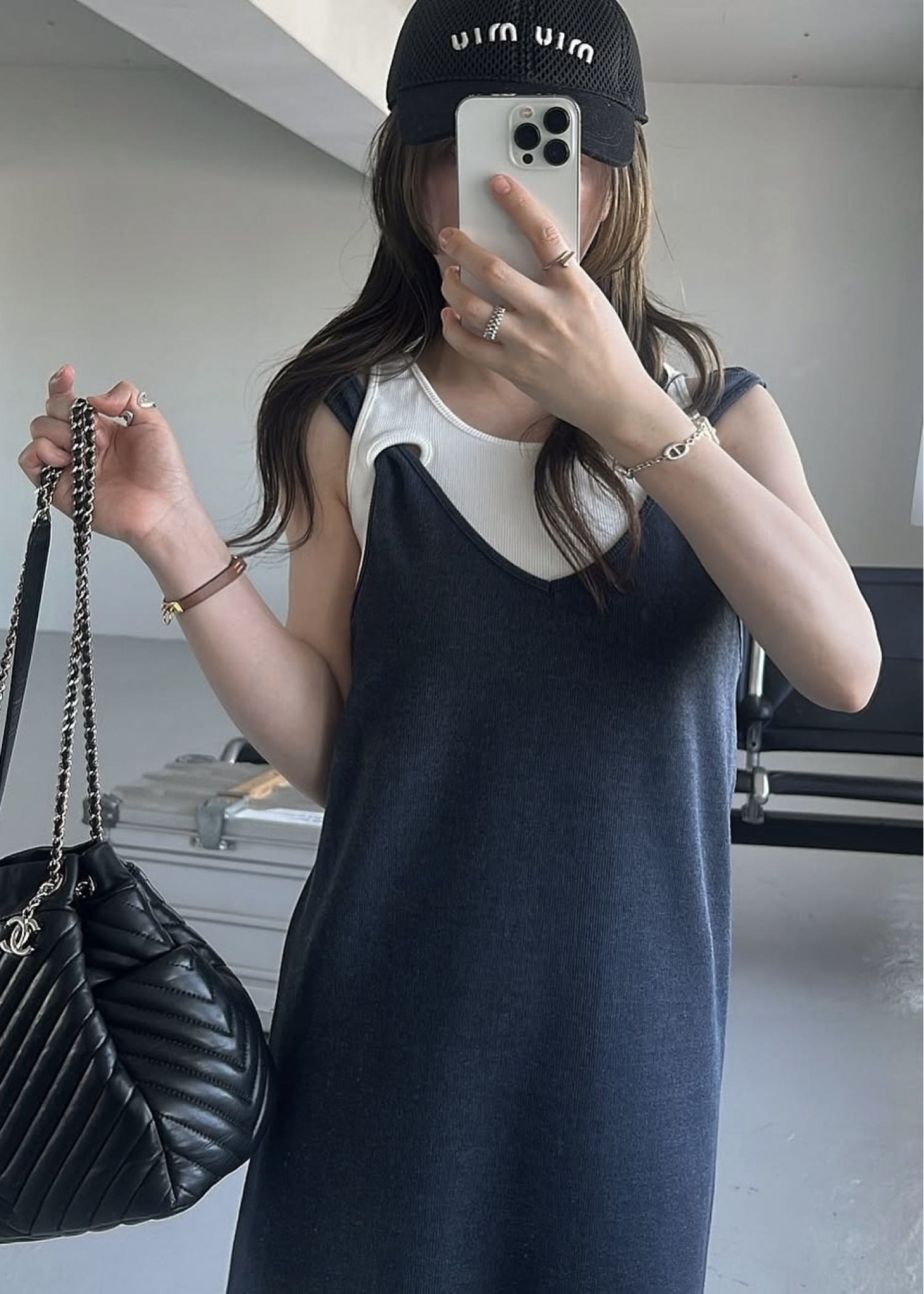 hole tank layered rib OP