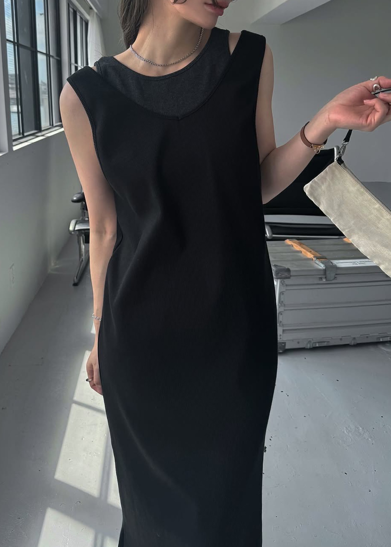 hole tank layered rib OP