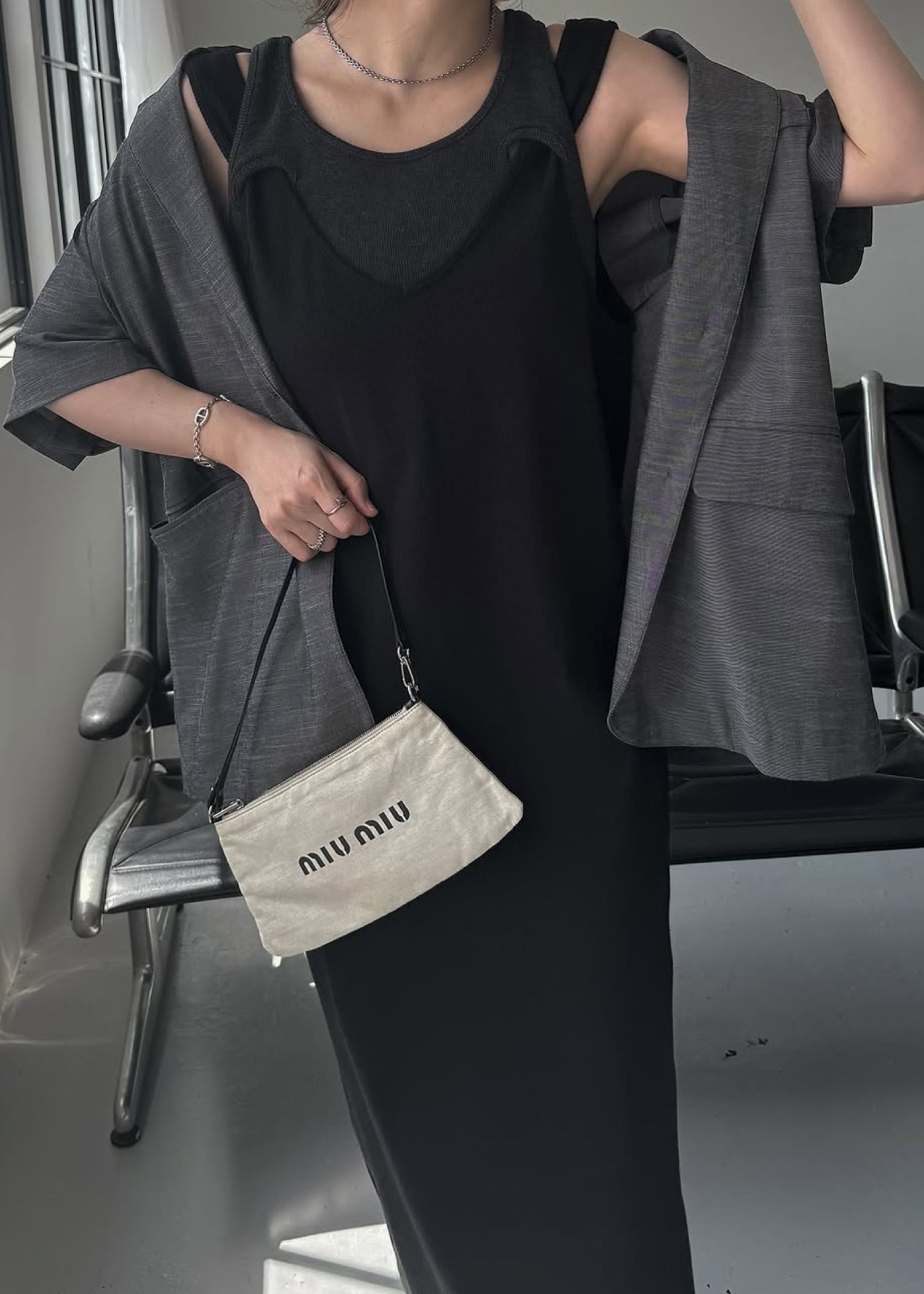 hole tank layered rib OP