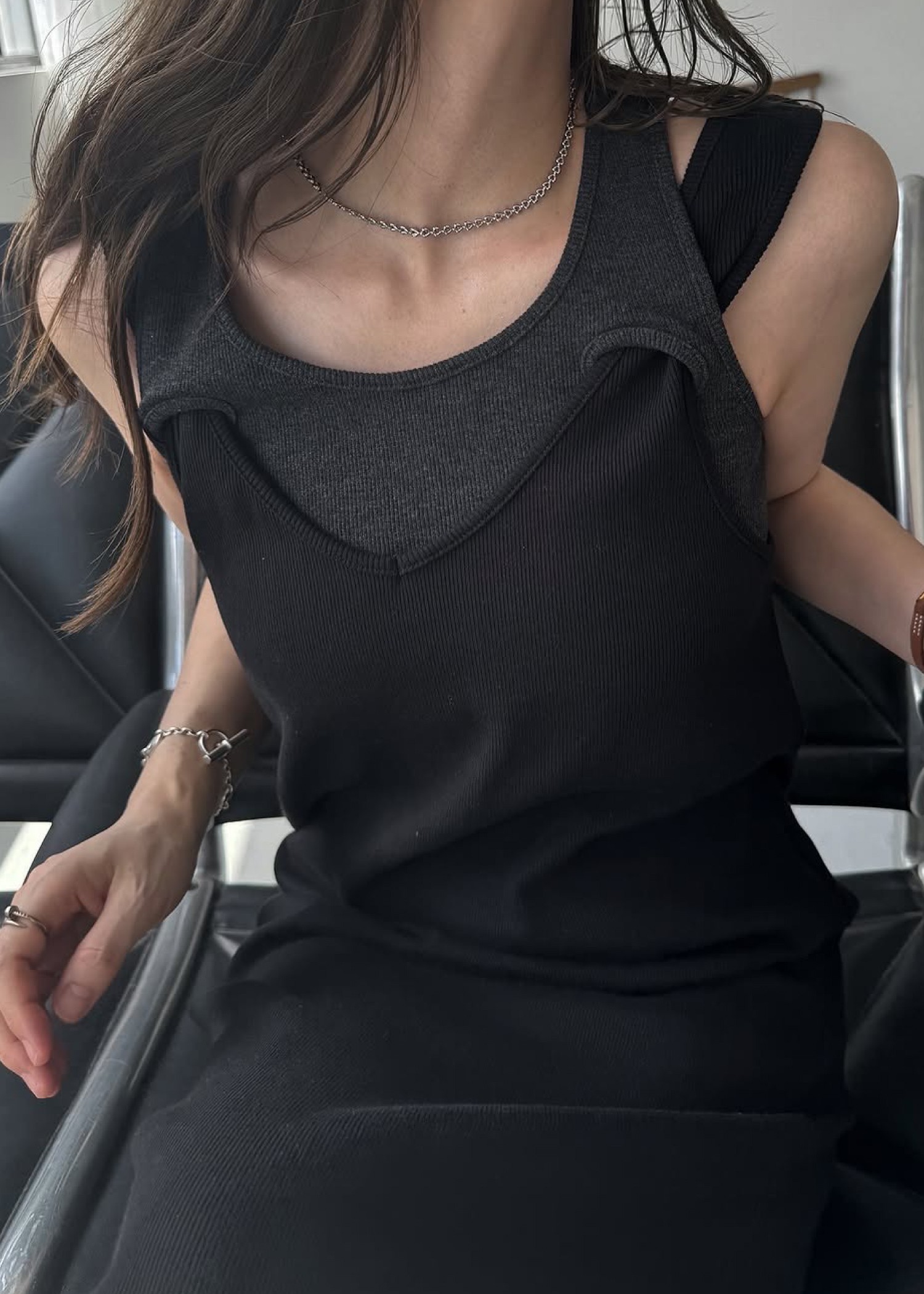 hole tank layered rib OP