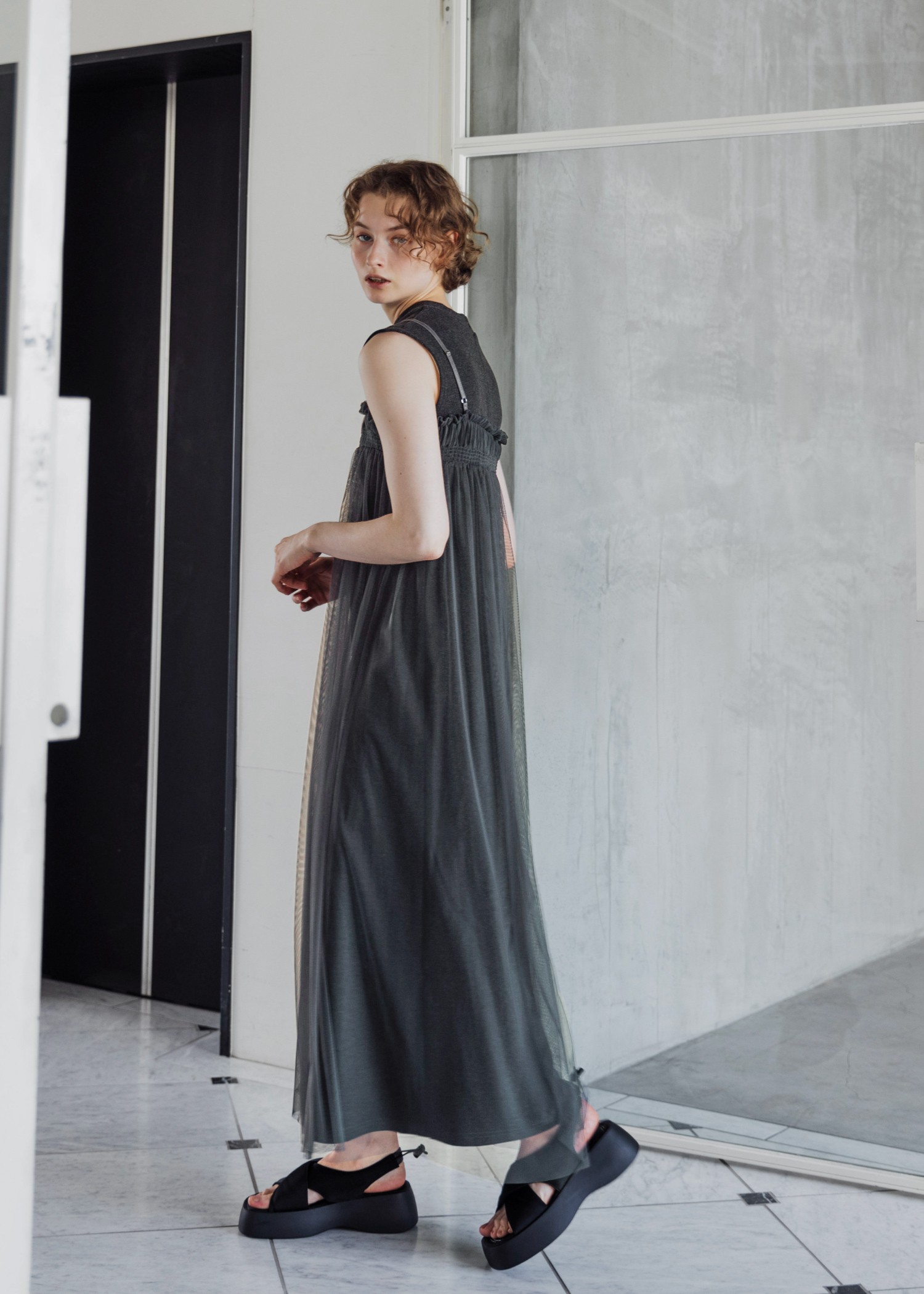 willfully 　チュールぺプラムOP / リブOP WILLFULLY（ウィルフリー）の「layered tulle peplum cami OP