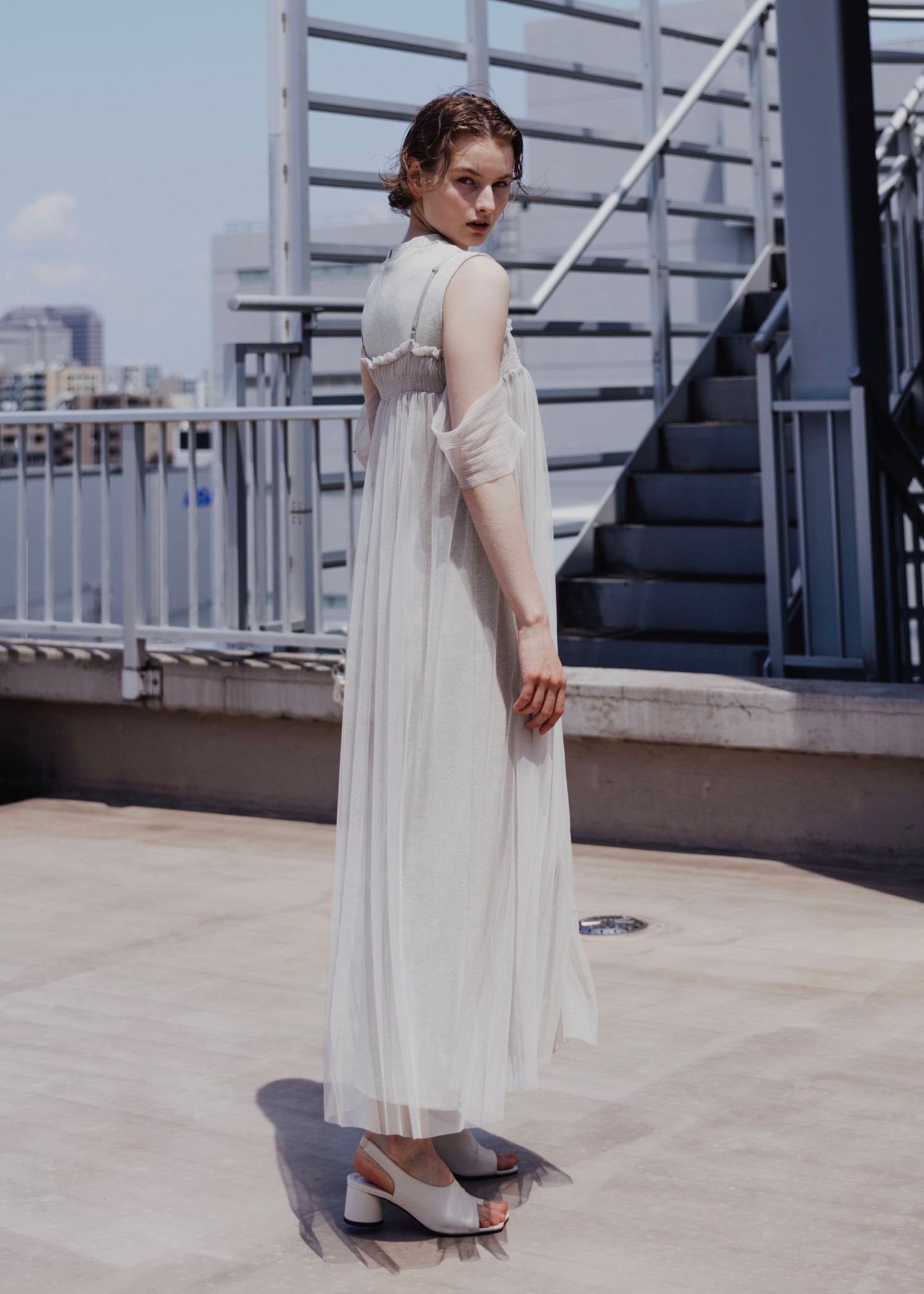 one side tuck flare nosleeve rib OP