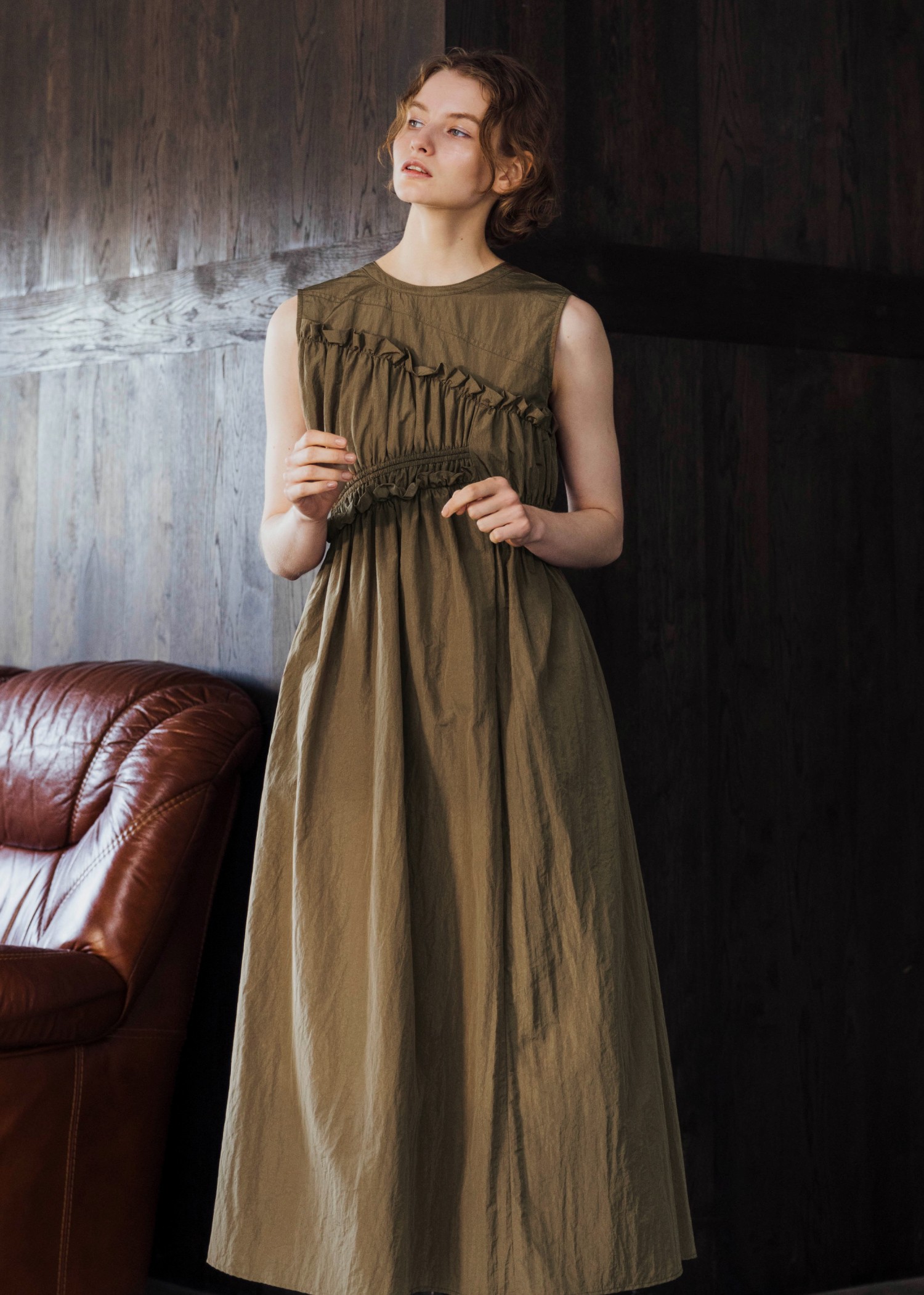 asymmetry shirring gather no sleeve OP