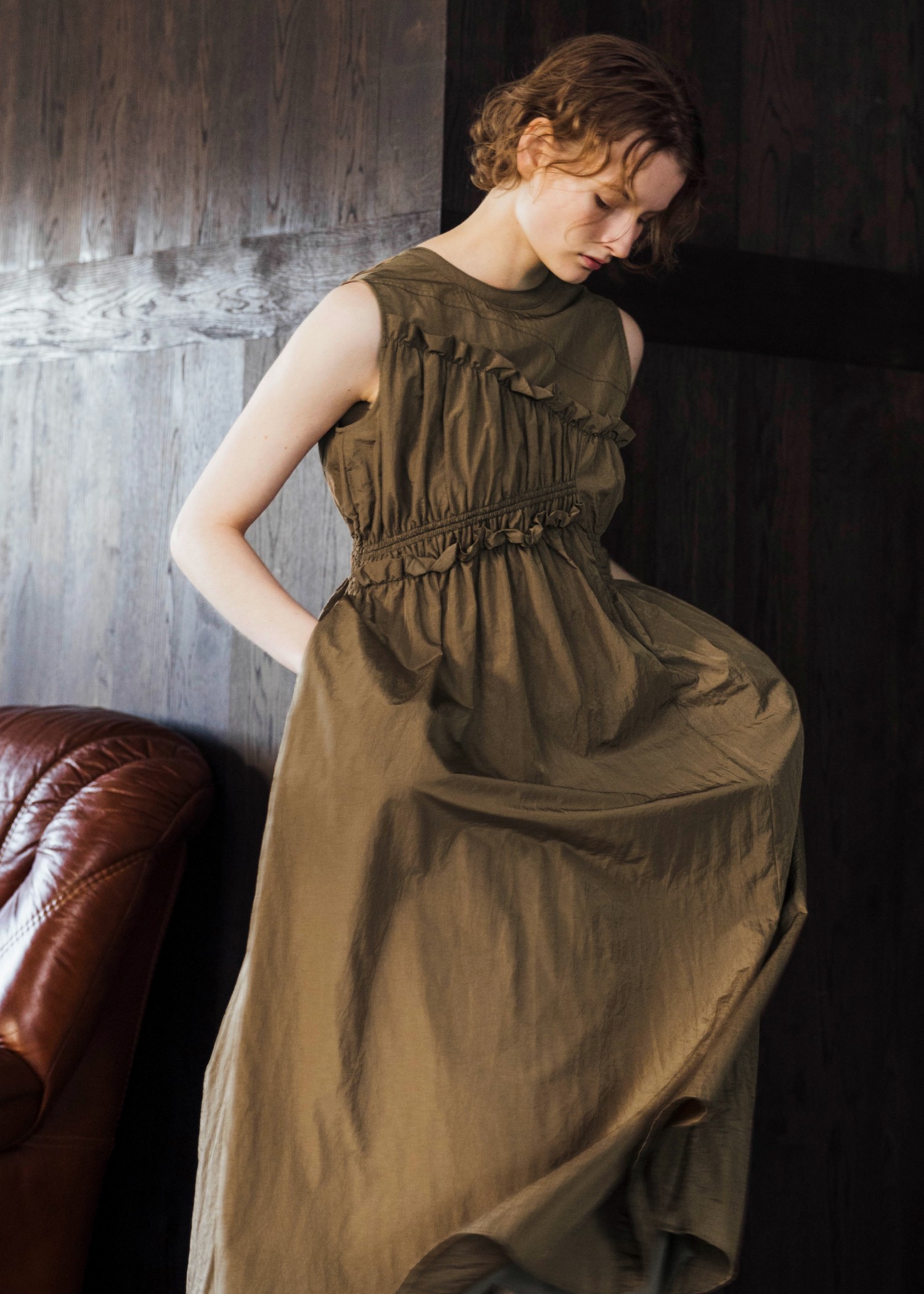 asymmetry shirring gather no sleeve OP