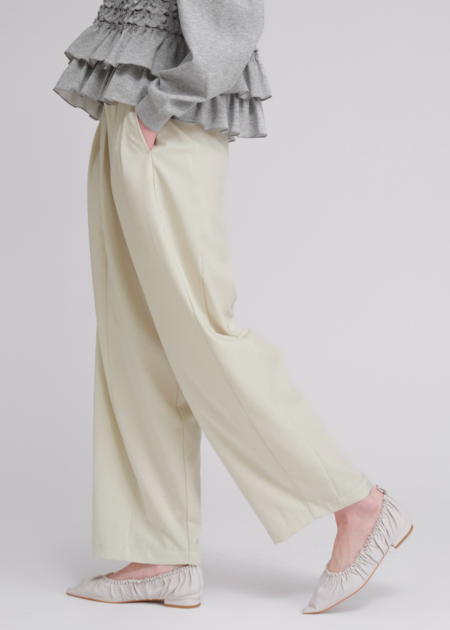 [NOTHING WRITTEN] Parti tuck trouser (White) ☆送料込☆ Nothing written